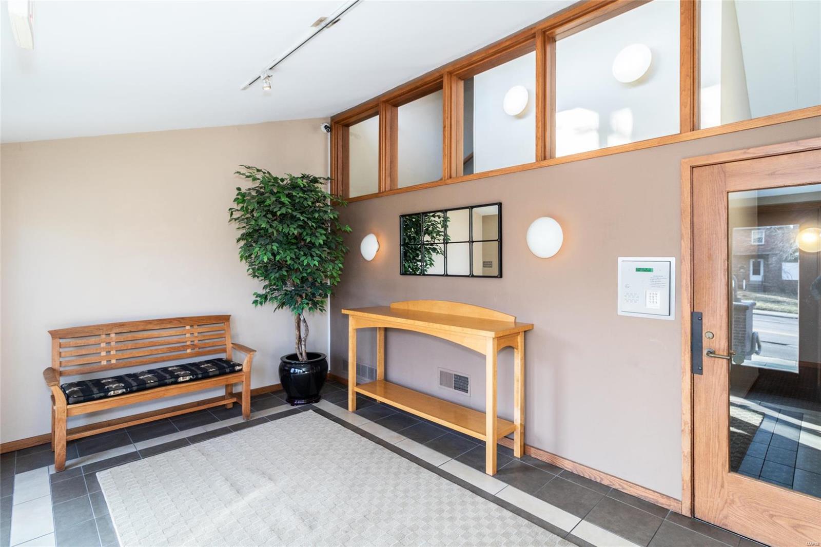 Oaks In Olde Towne - Residential