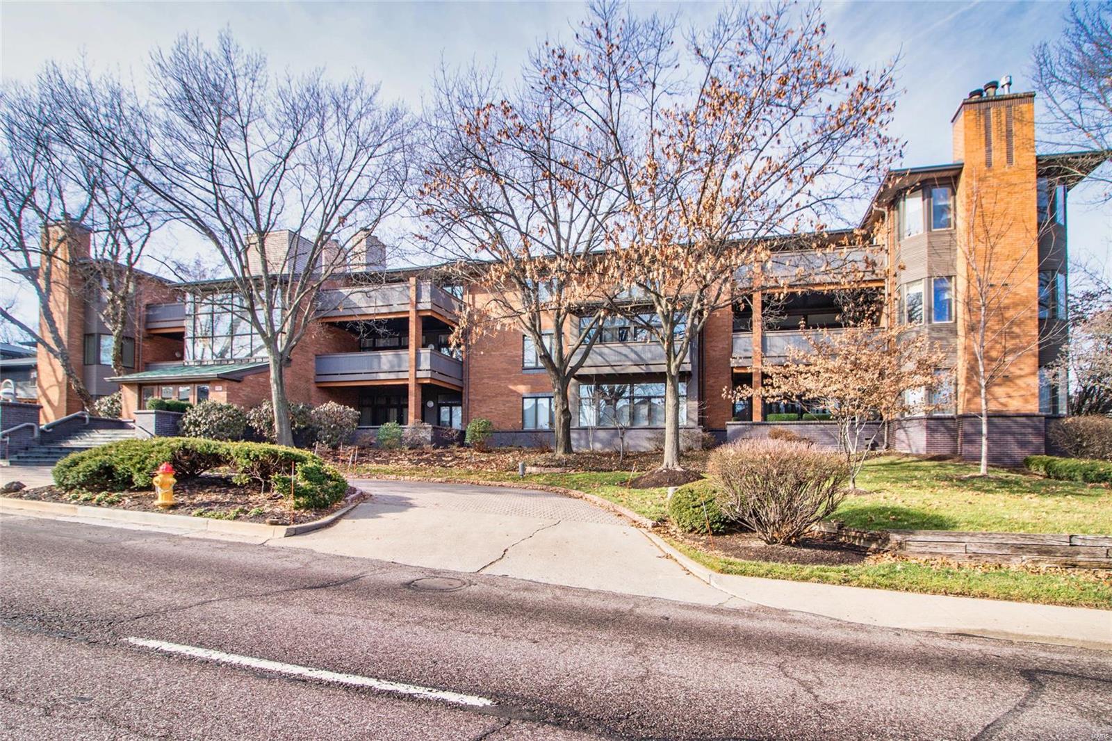 Oaks In Olde Towne - Residential