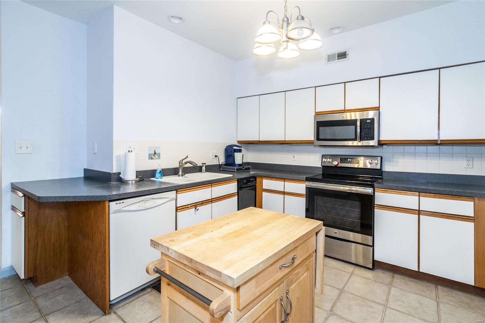 Oaks In Olde Towne - Residential