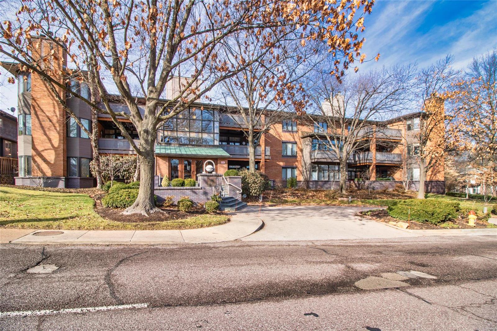 Oaks In Olde Towne - Residential
