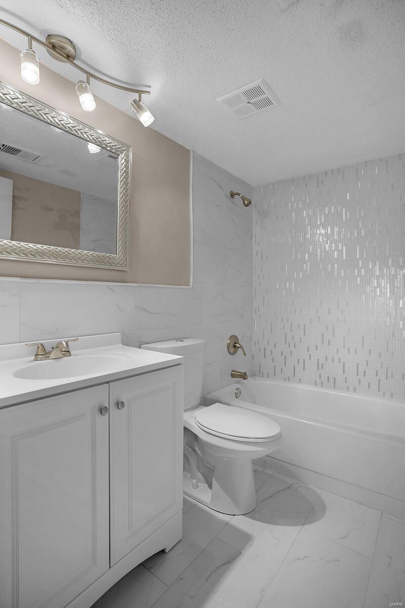 Spring Creek Condo Ph 8 - Residential
