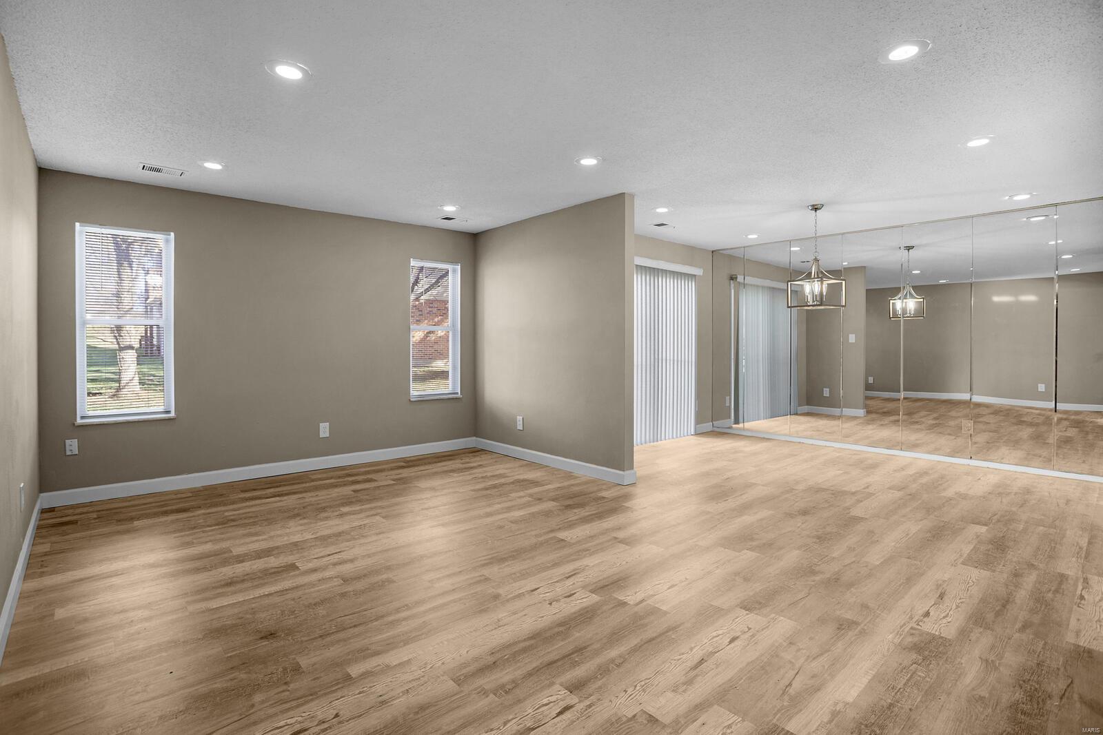 Spring Creek Condo Ph 8 - Residential