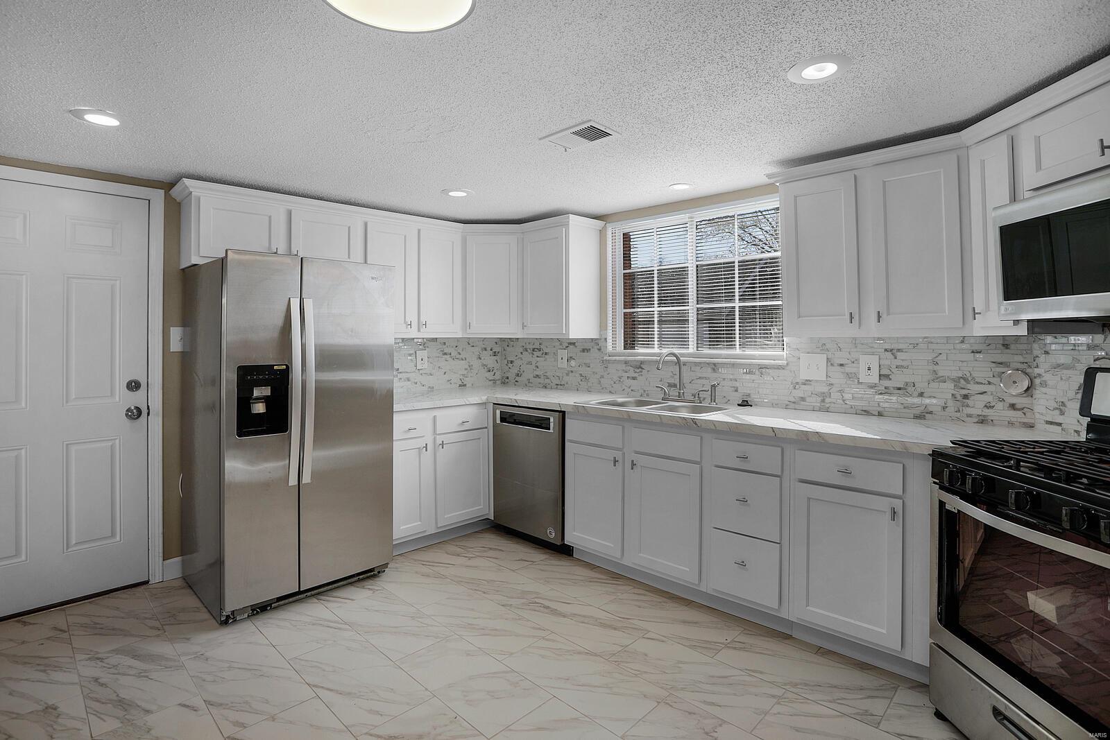 Spring Creek Condo Ph 8 - Residential