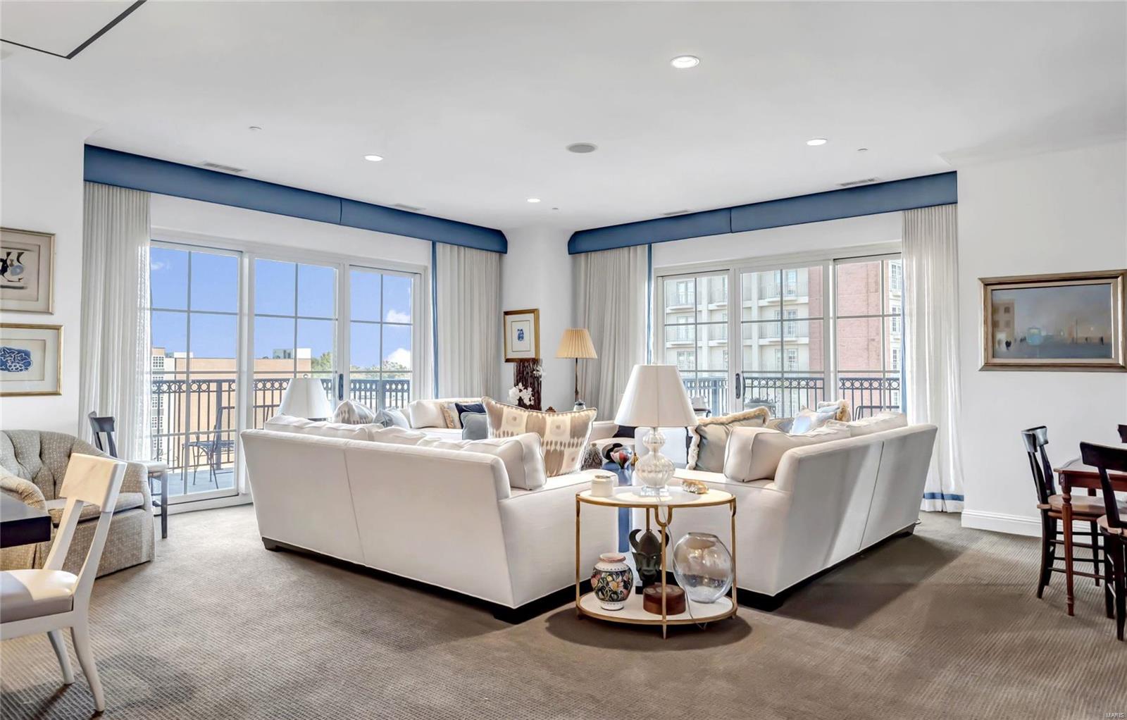 Plaza In Clayton A Condo The - Residential