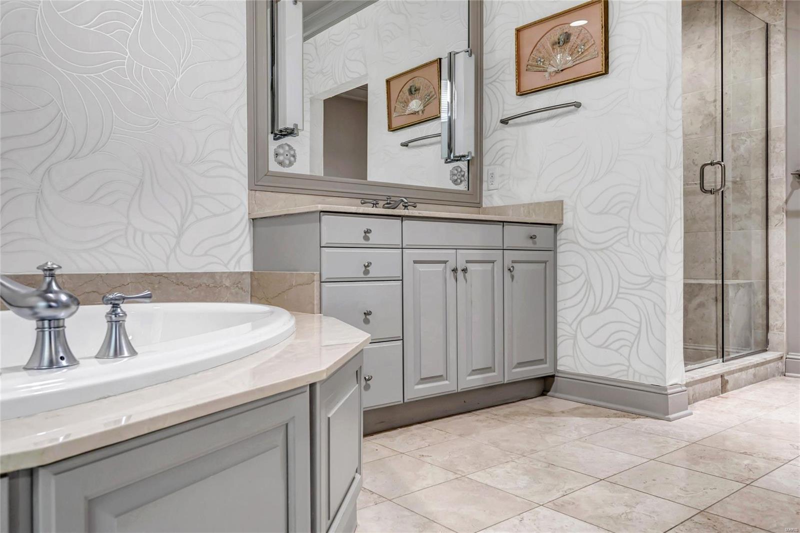 Plaza In Clayton A Condo The - Residential