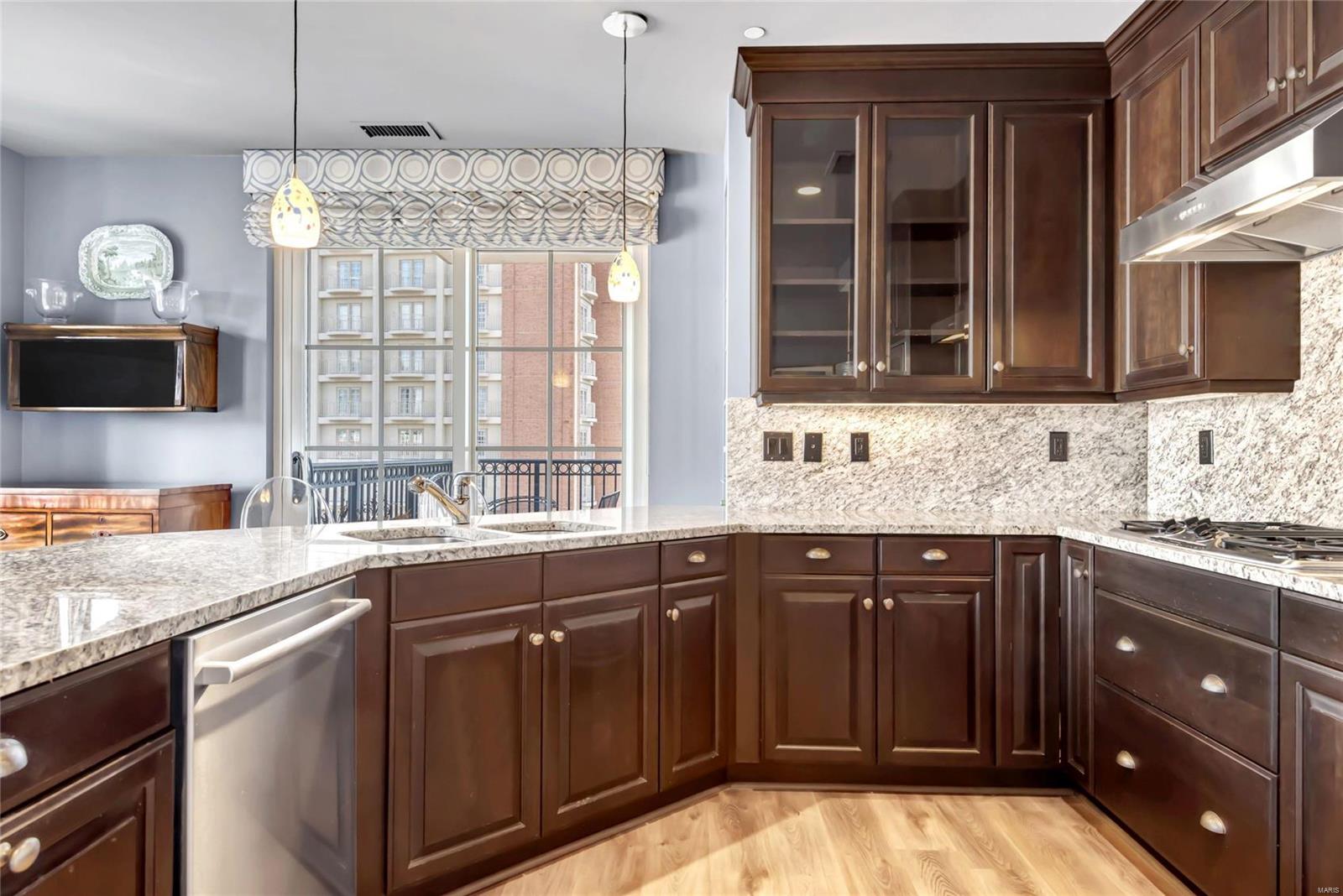 Plaza In Clayton A Condo The - Residential