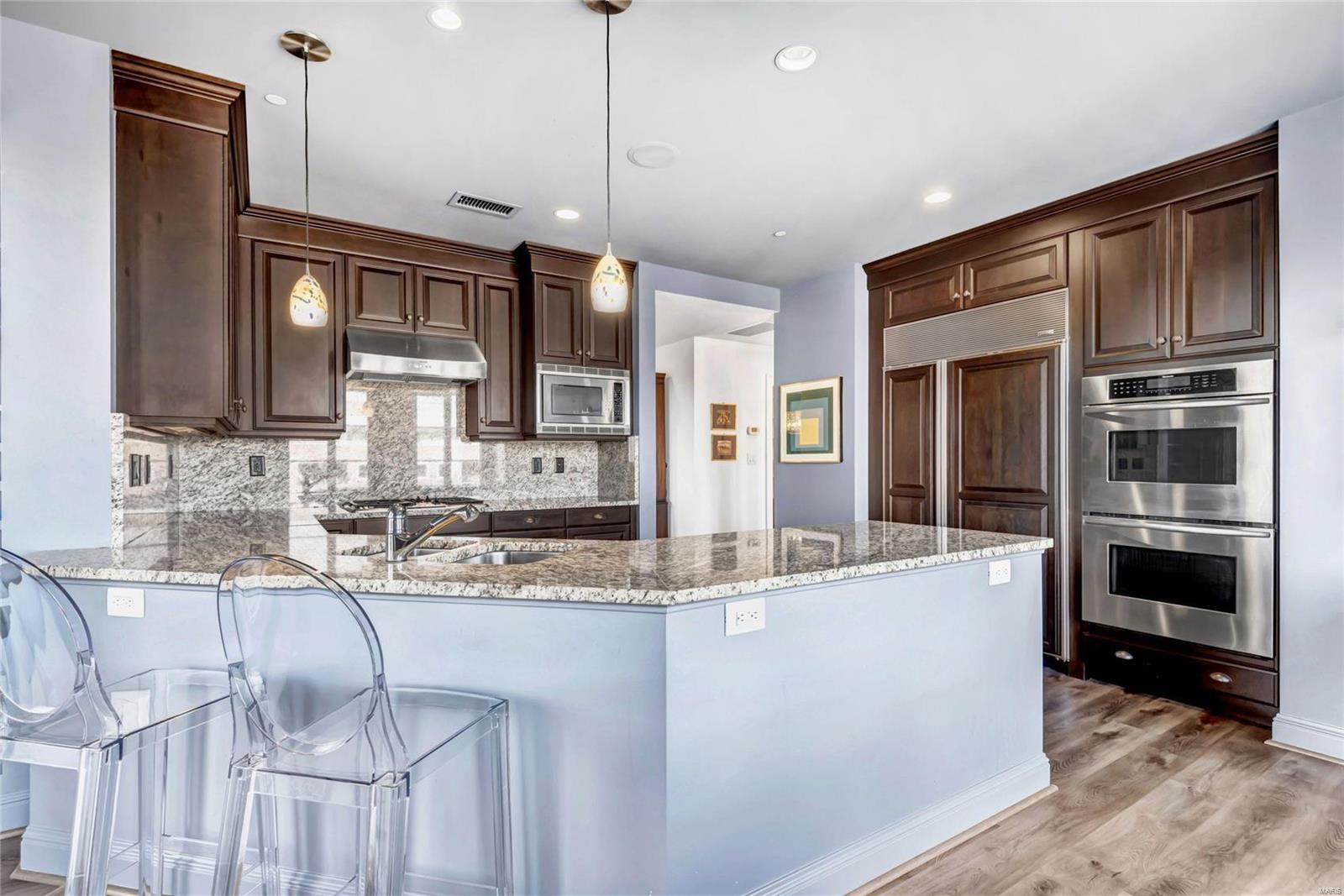 Plaza In Clayton A Condo The - Residential