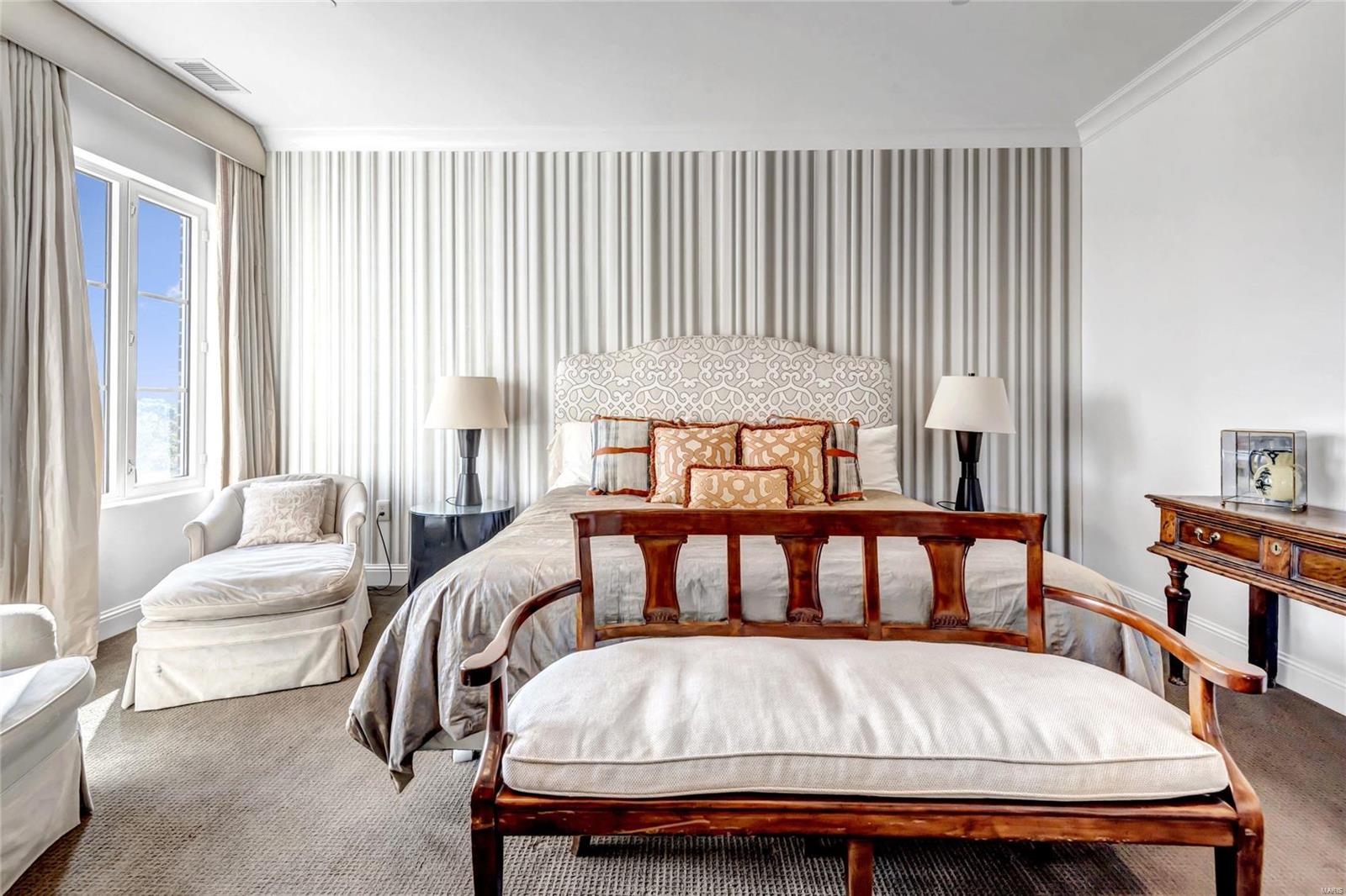 Plaza In Clayton A Condo The - Residential