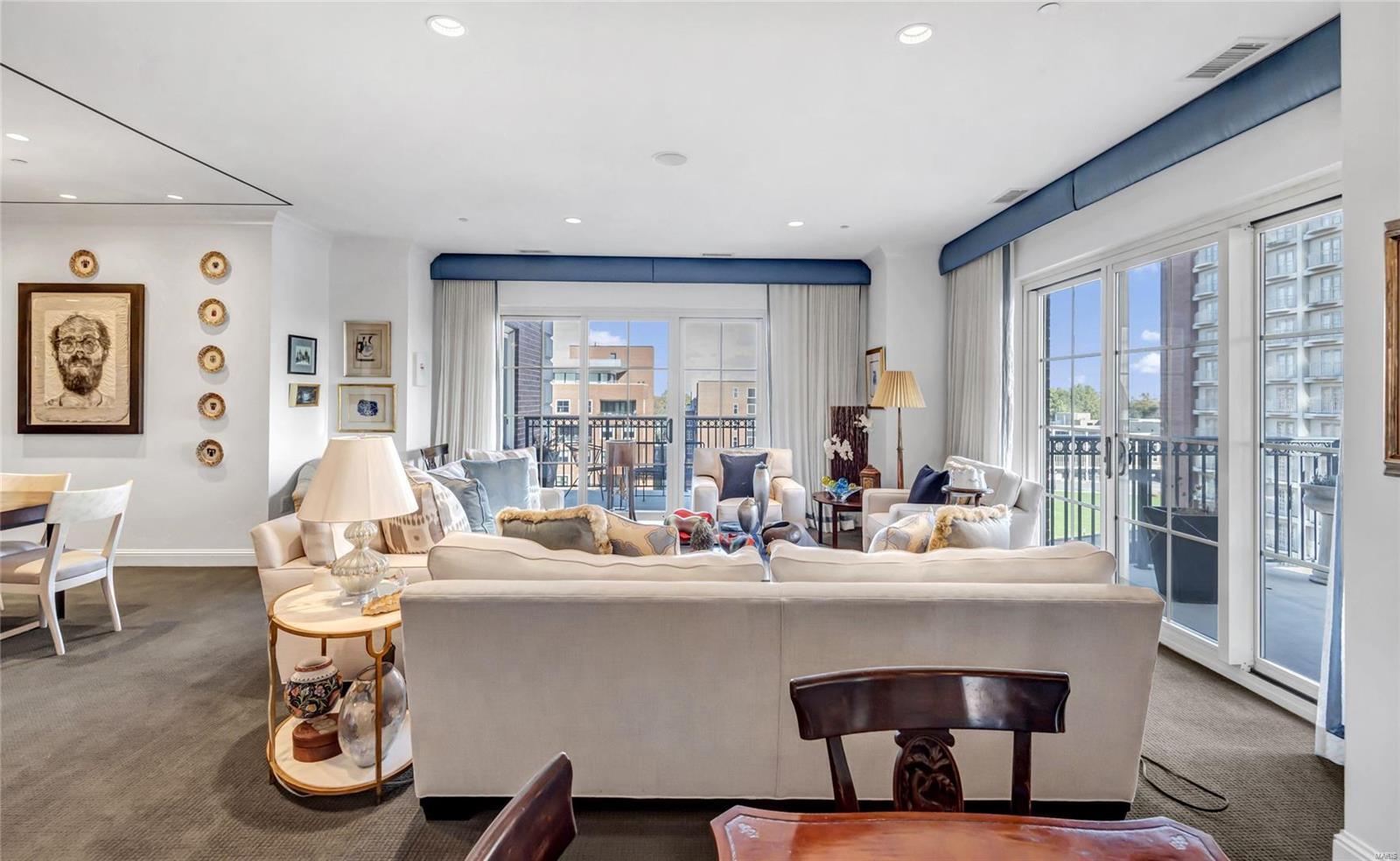 Plaza In Clayton A Condo The - Residential