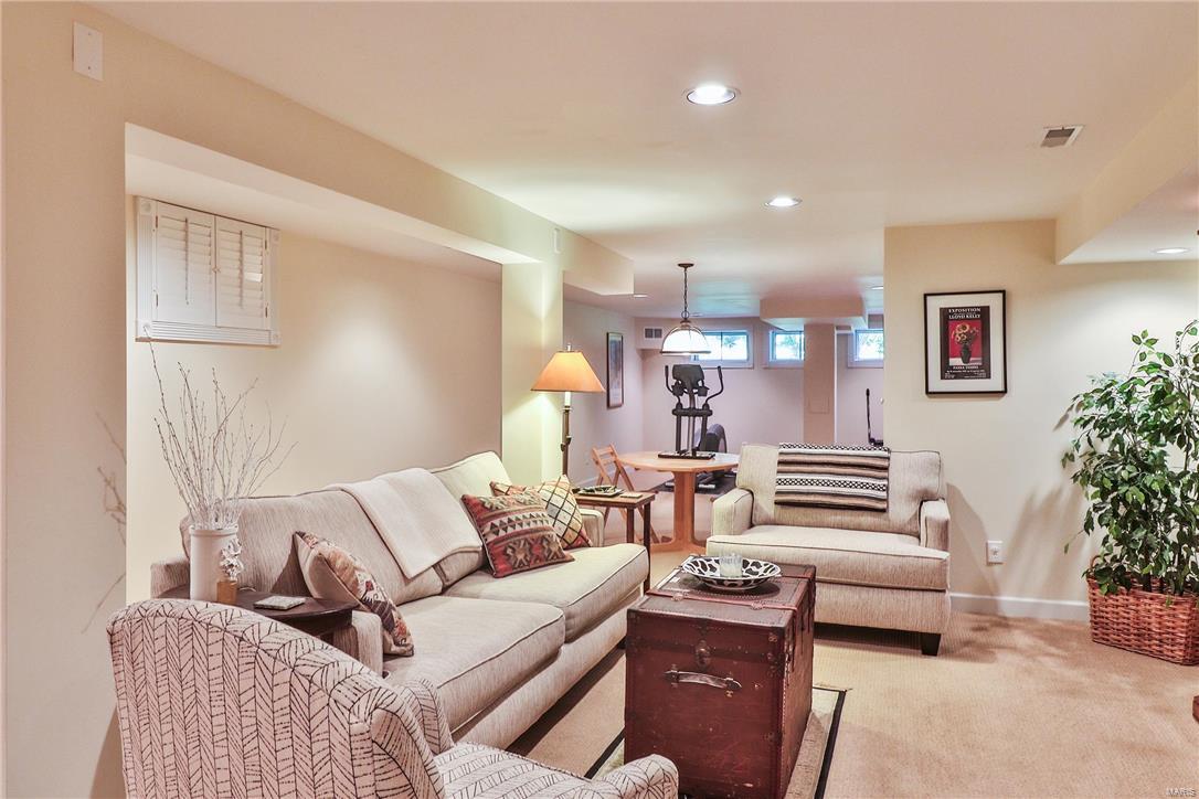 Ladue Trails - Residential