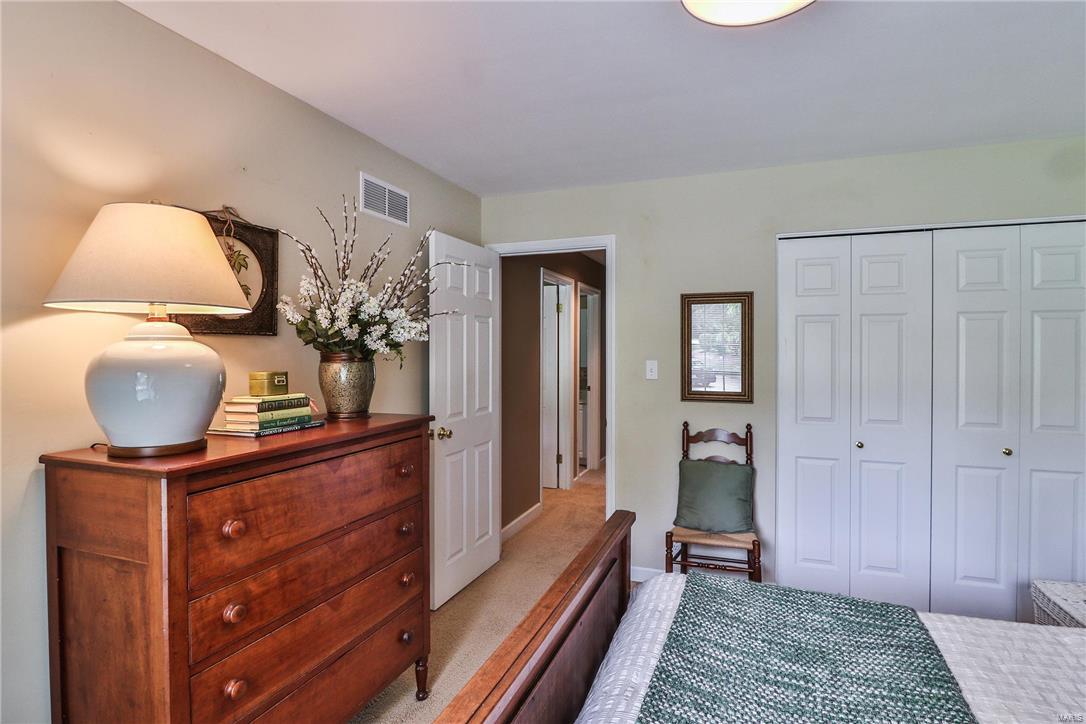Ladue Trails - Residential