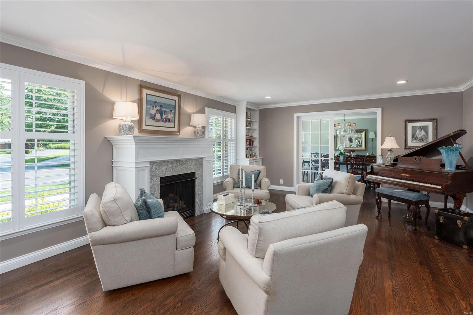 Coach-N-Four - Residential