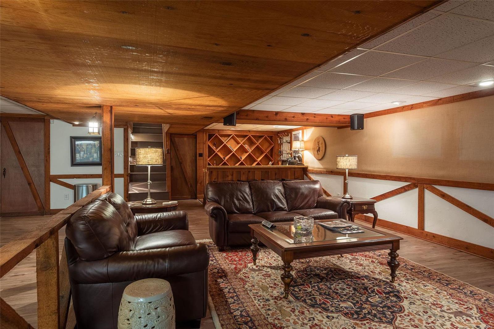 Coach-N-Four - Residential