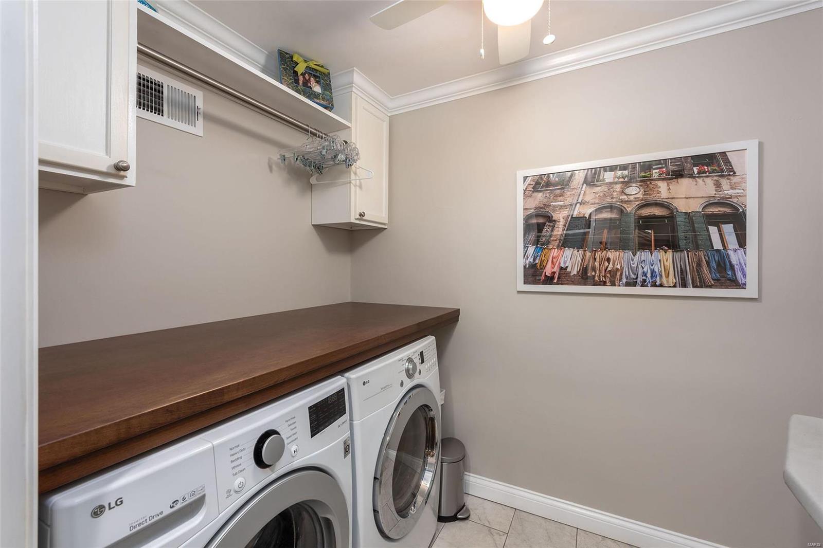 Coach-N-Four - Residential