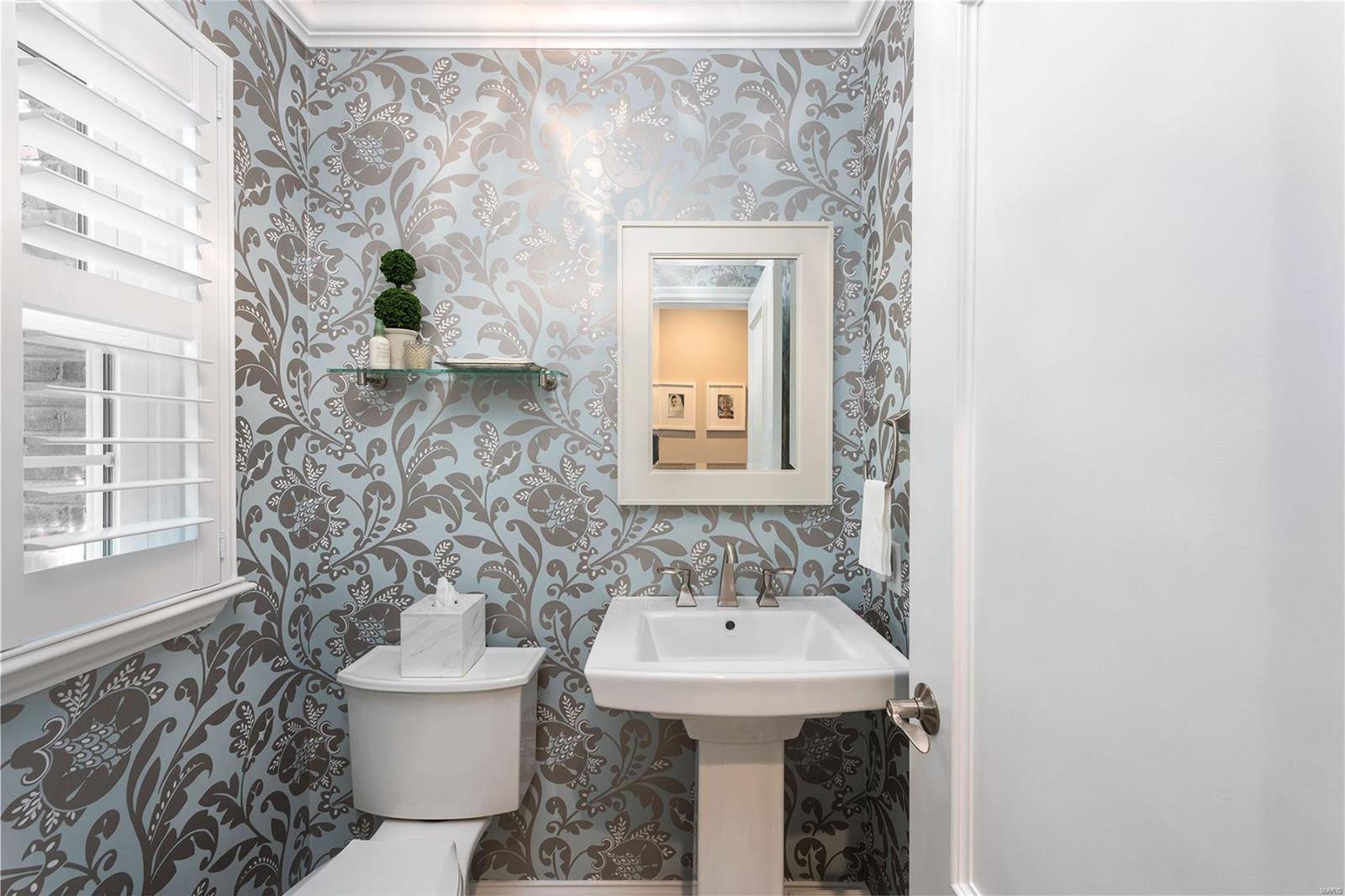 Coach-N-Four - Residential