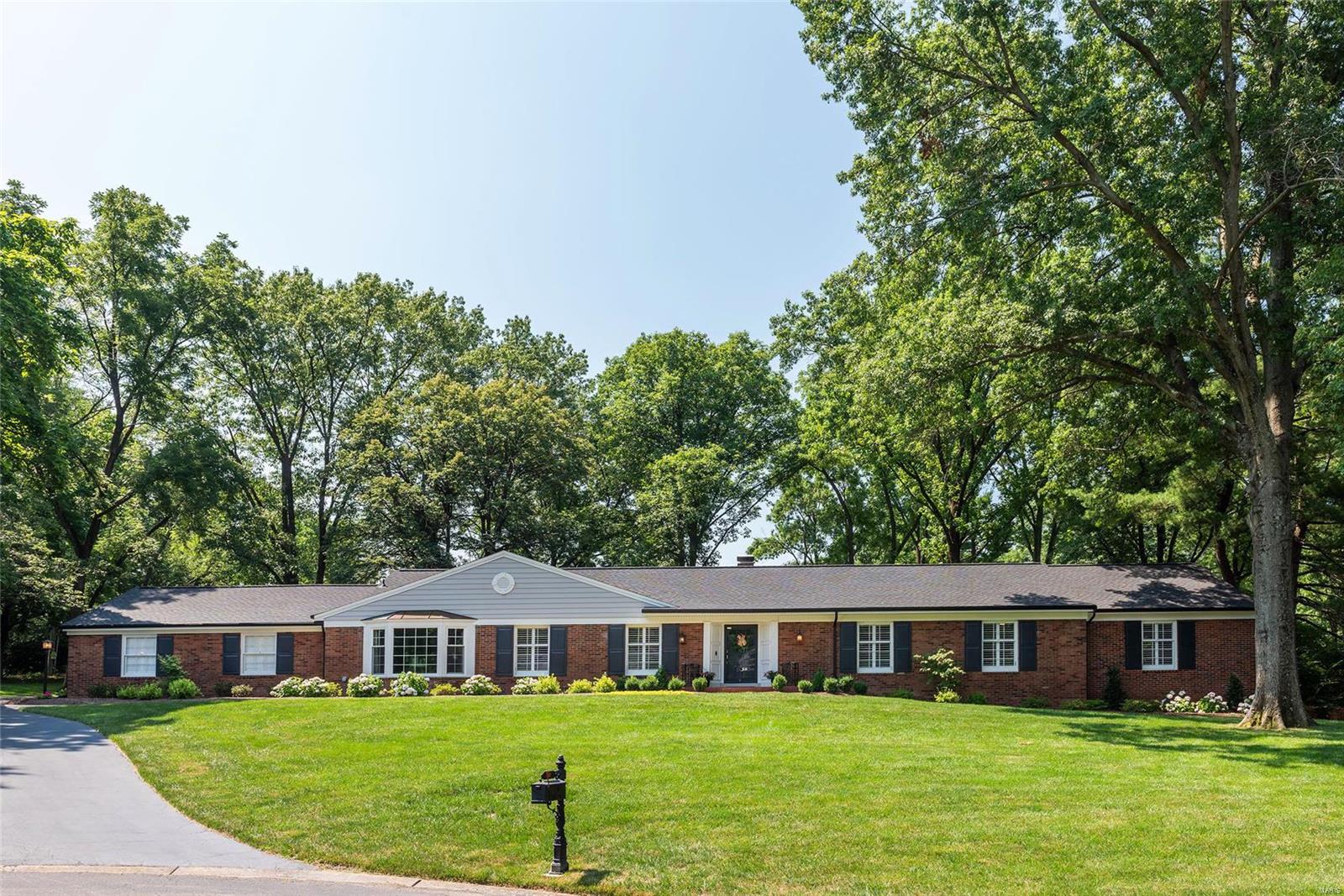 Coach-N-Four - Residential