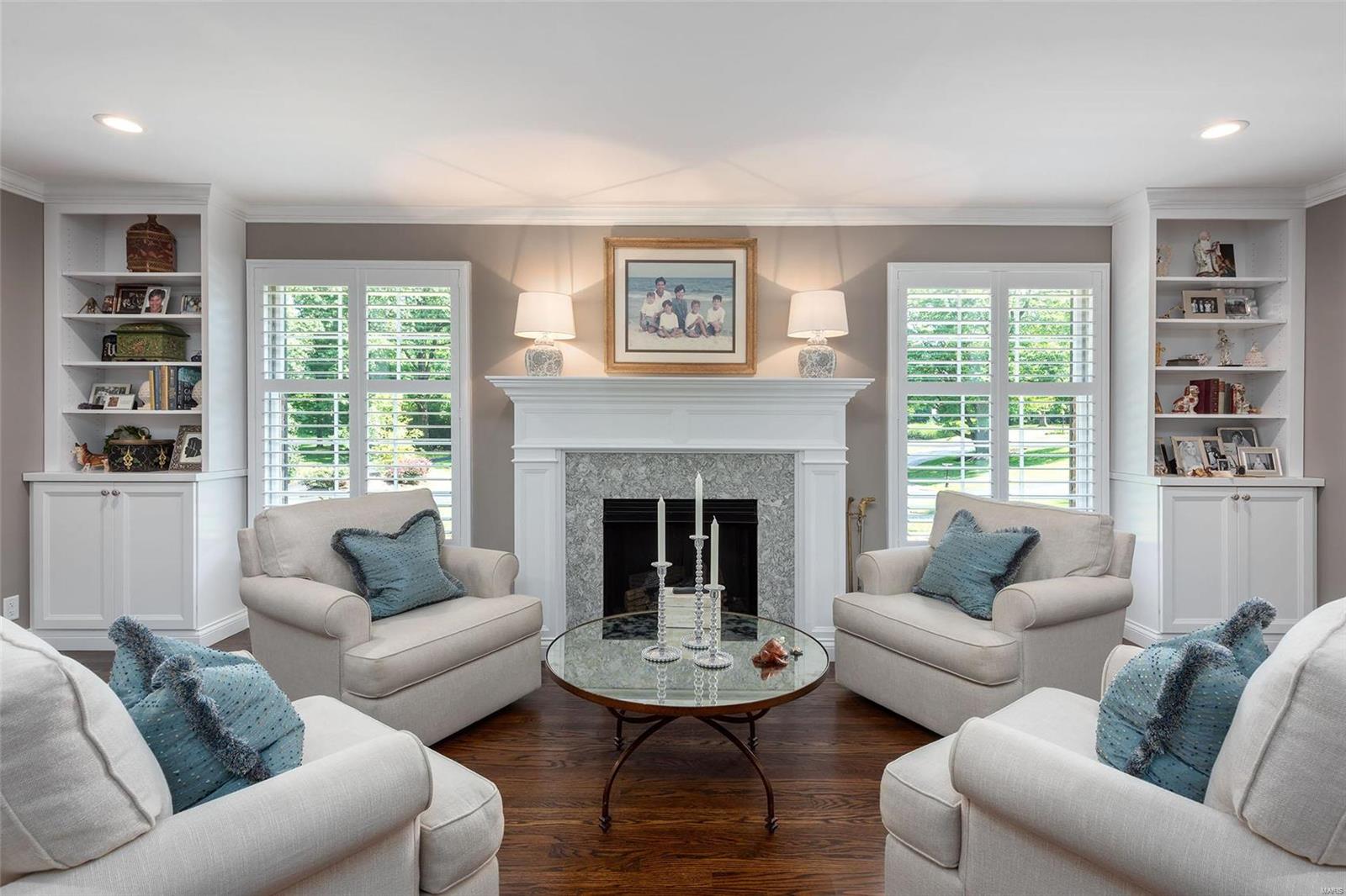 Coach-N-Four - Residential