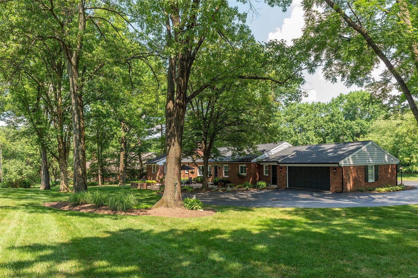 Coach-N-Four - Residential