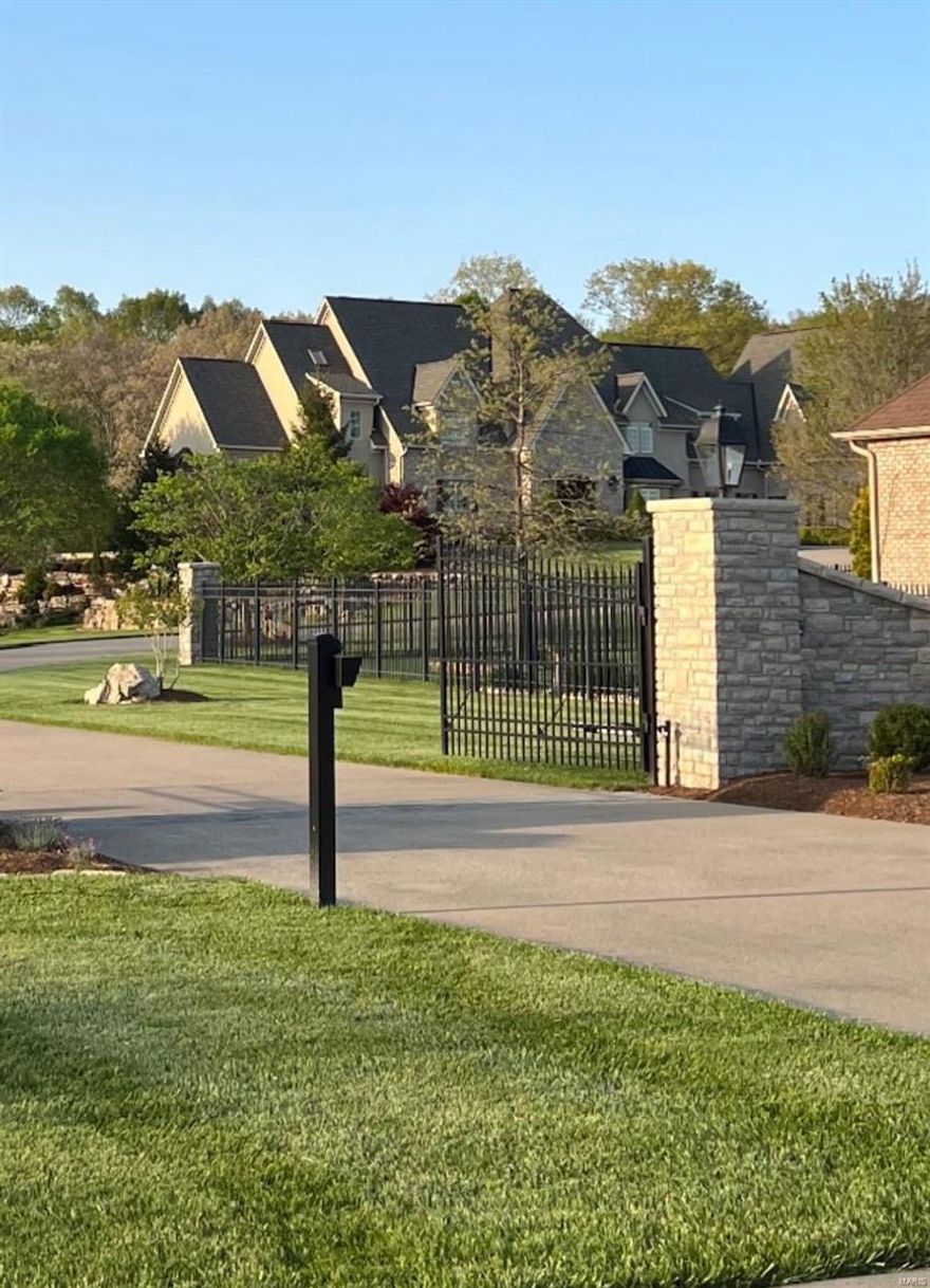 "For Comp purposes" Additional Rooms: Mud Room