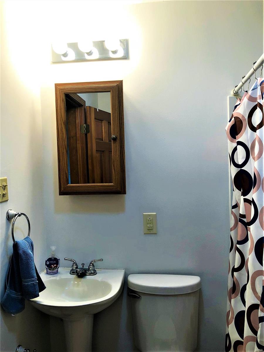 Survey 0000 Sec 33 Township 44 Range 6 - Residential