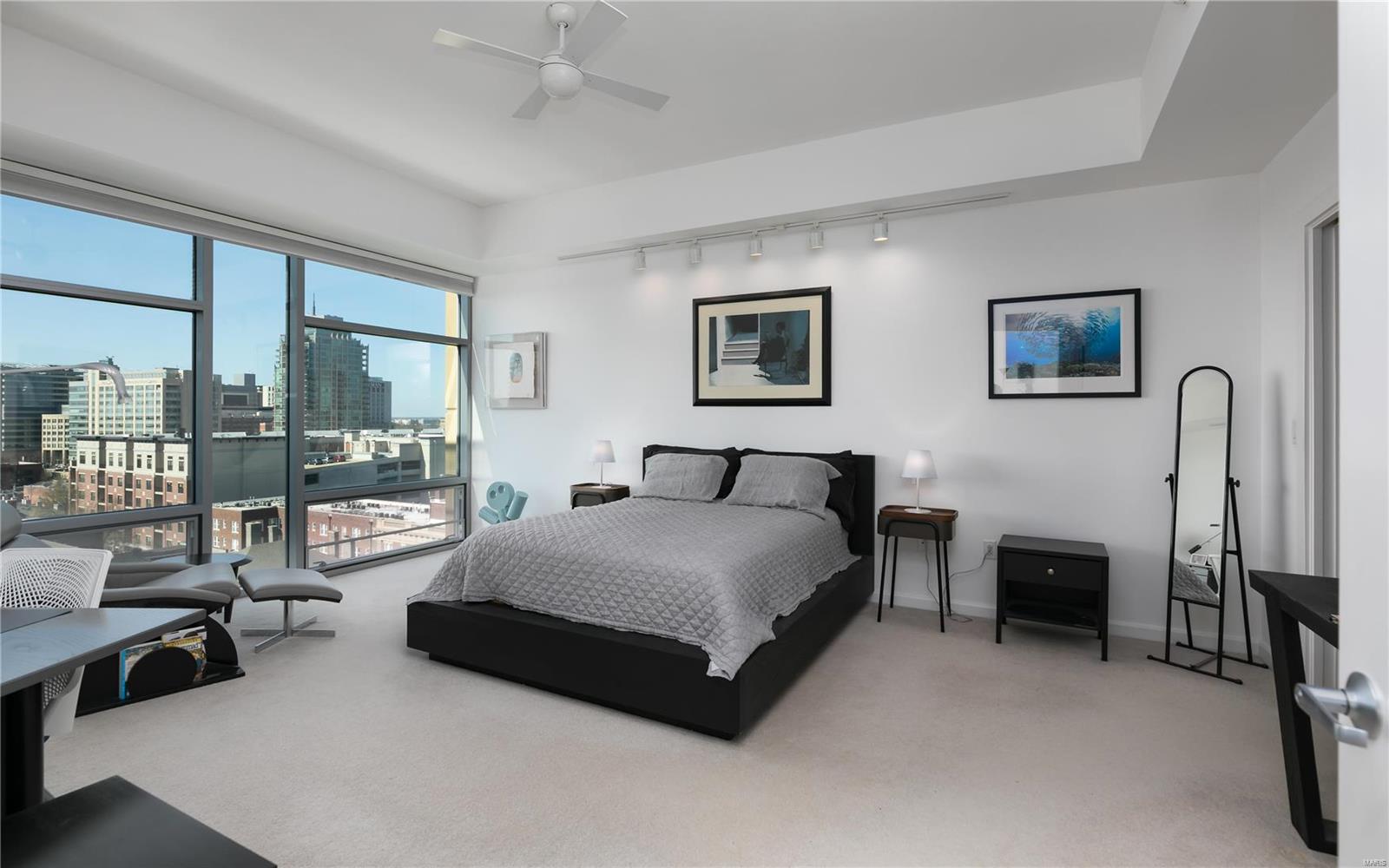 4545 LINDELL CONDOMINIUM - Residential