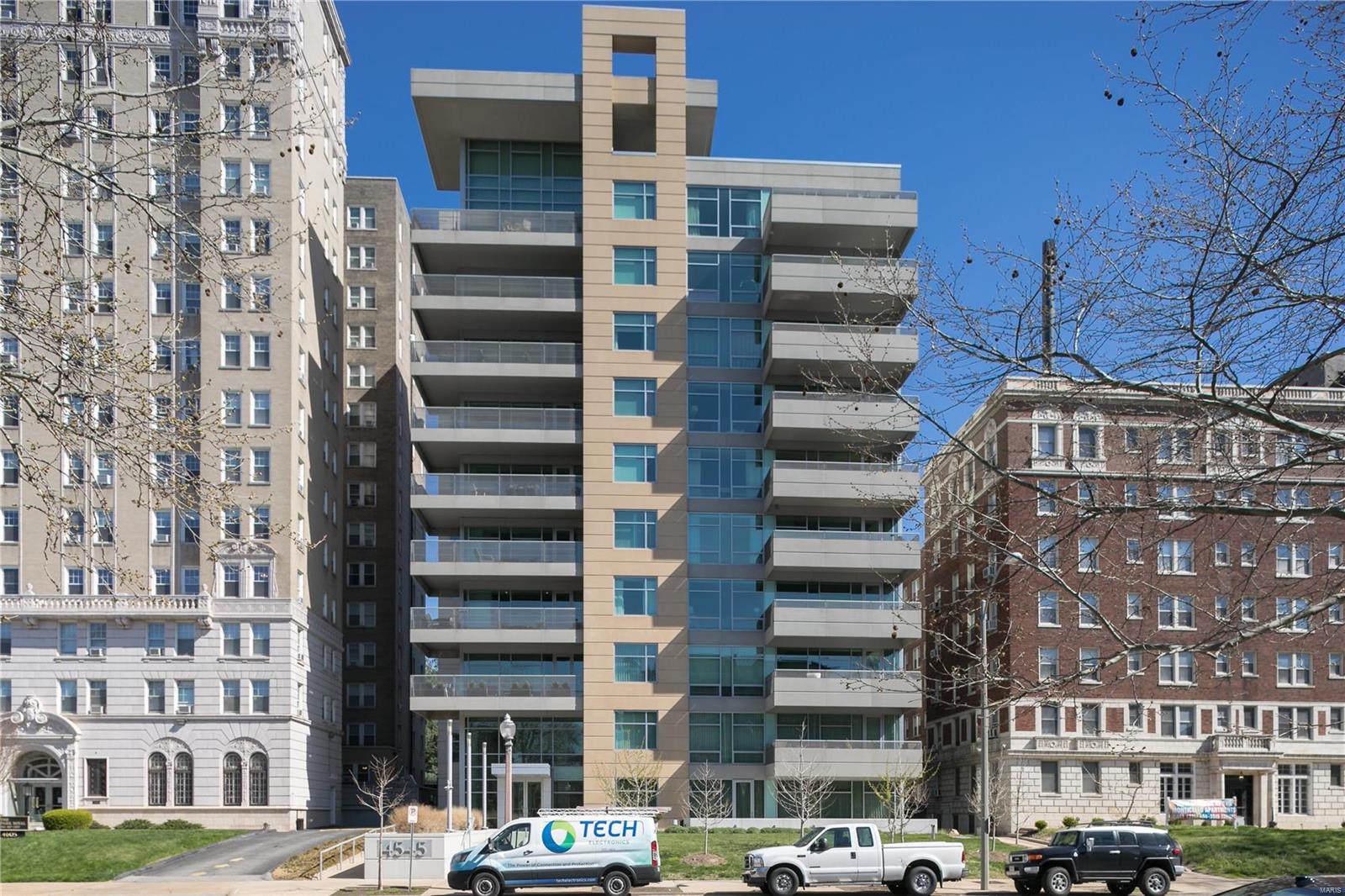 4545 LINDELL CONDOMINIUM - Residential