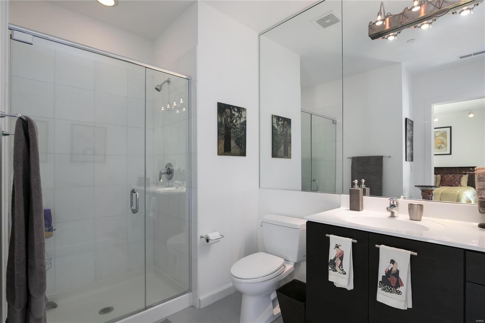 4545 LINDELL CONDOMINIUM - Residential