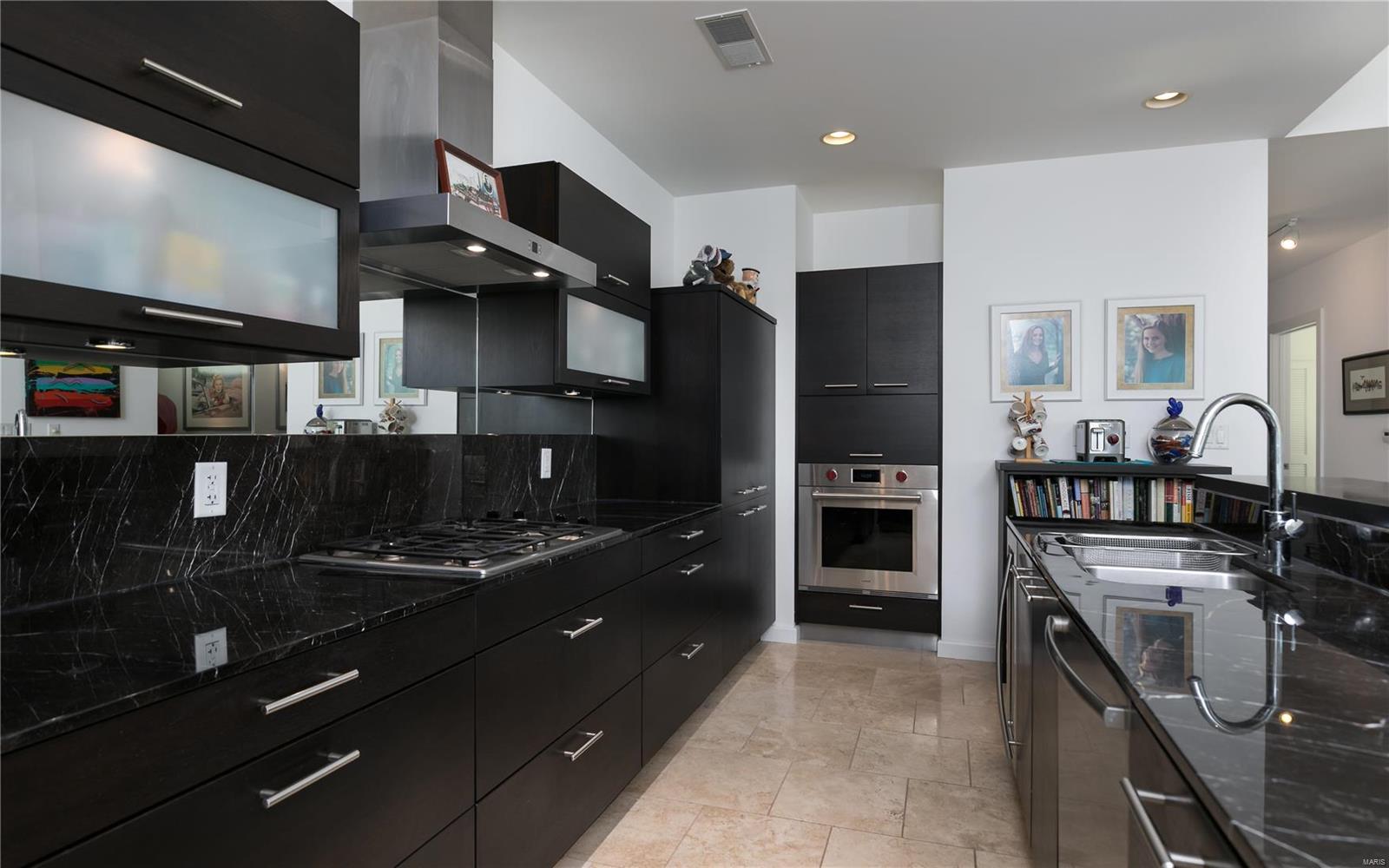 4545 LINDELL CONDOMINIUM - Residential