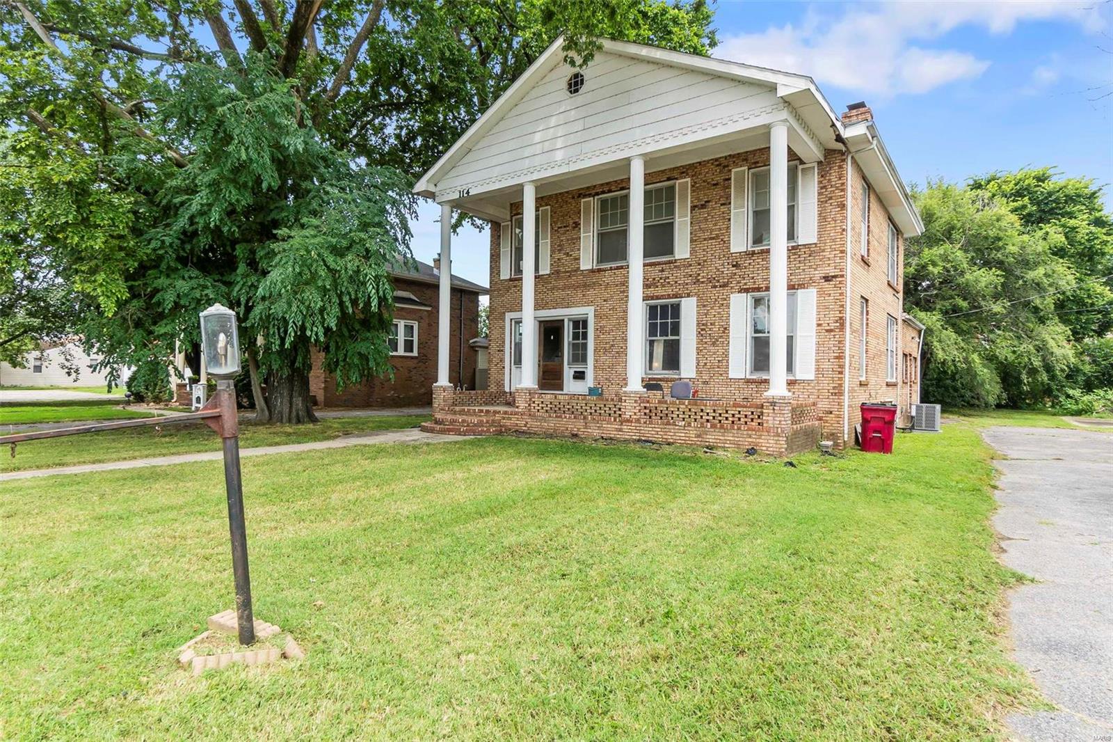 View Sikeston, MO 63801 house
