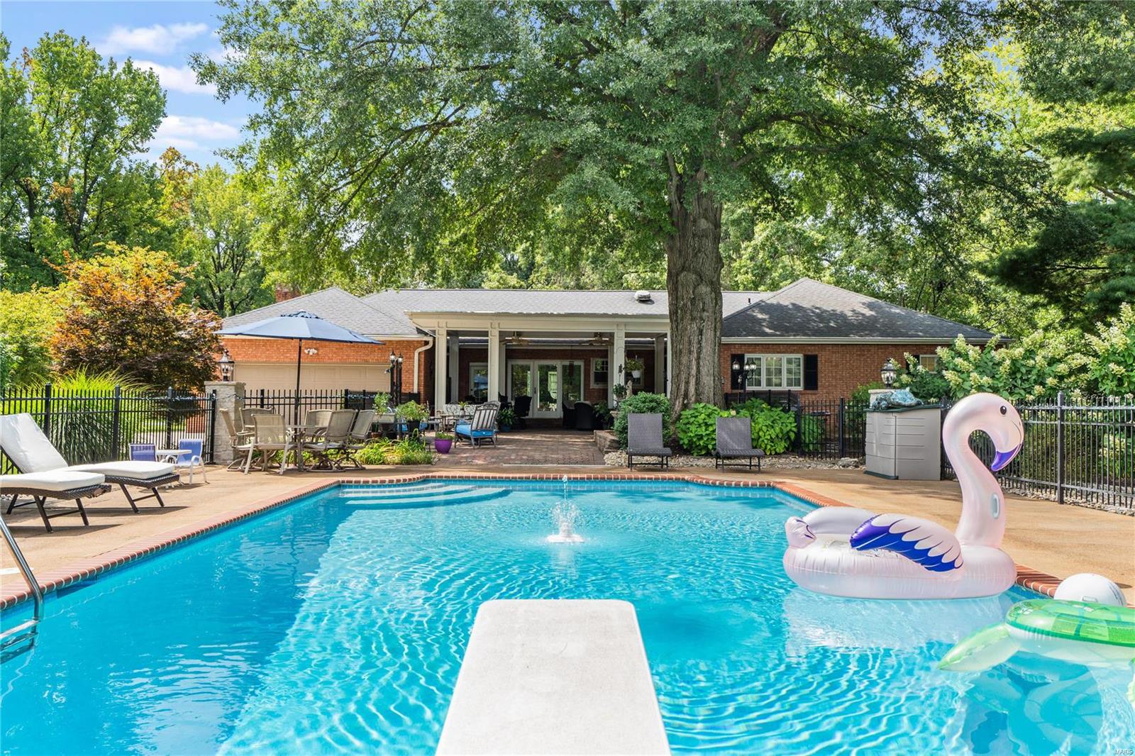 Fox Meadows - Residential