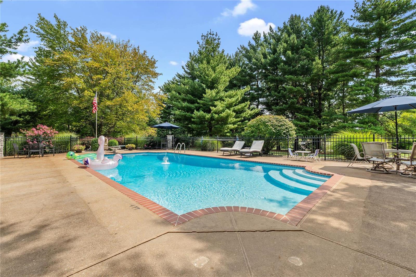 Fox Meadows - Residential