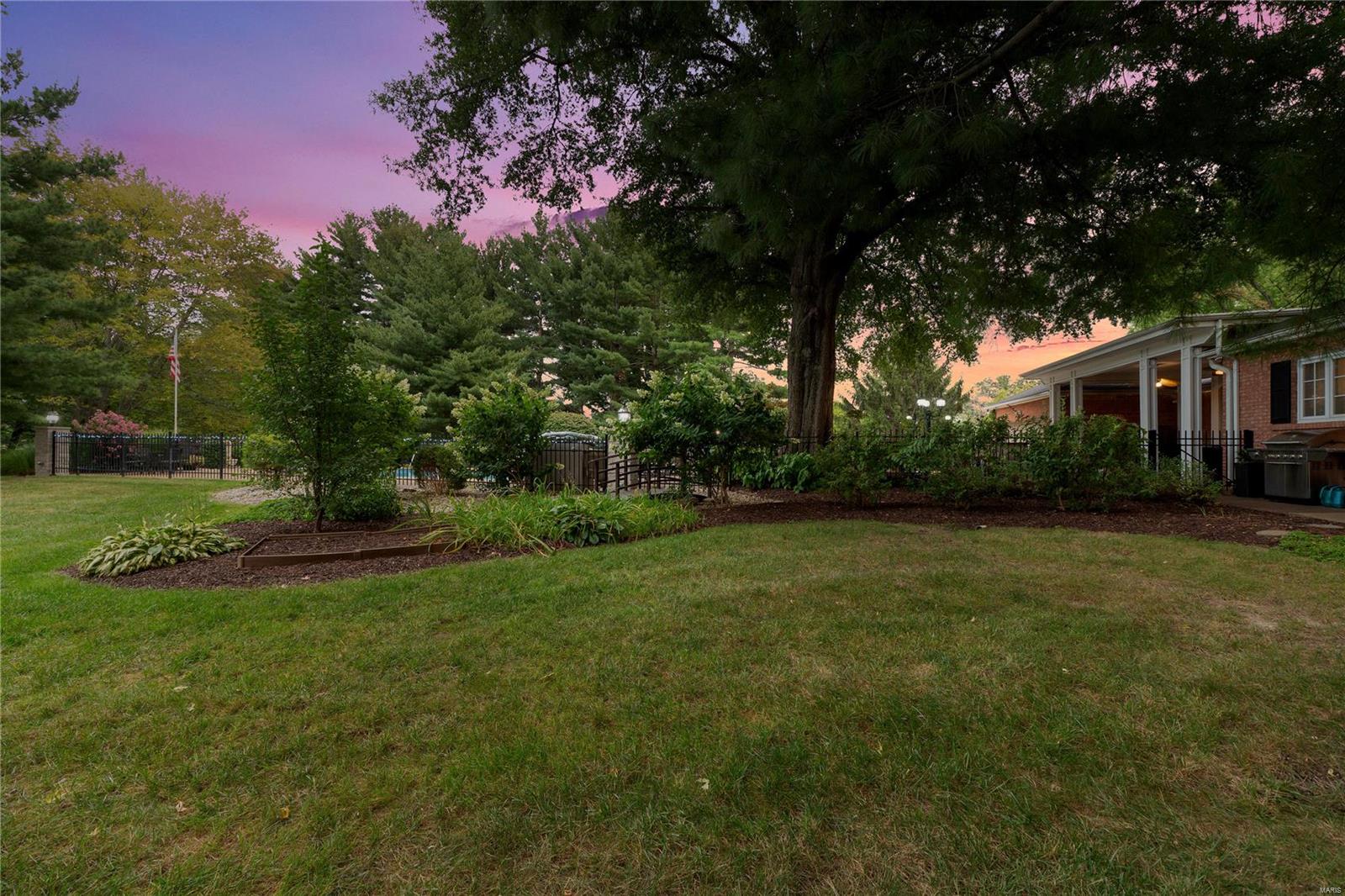 Fox Meadows - Residential