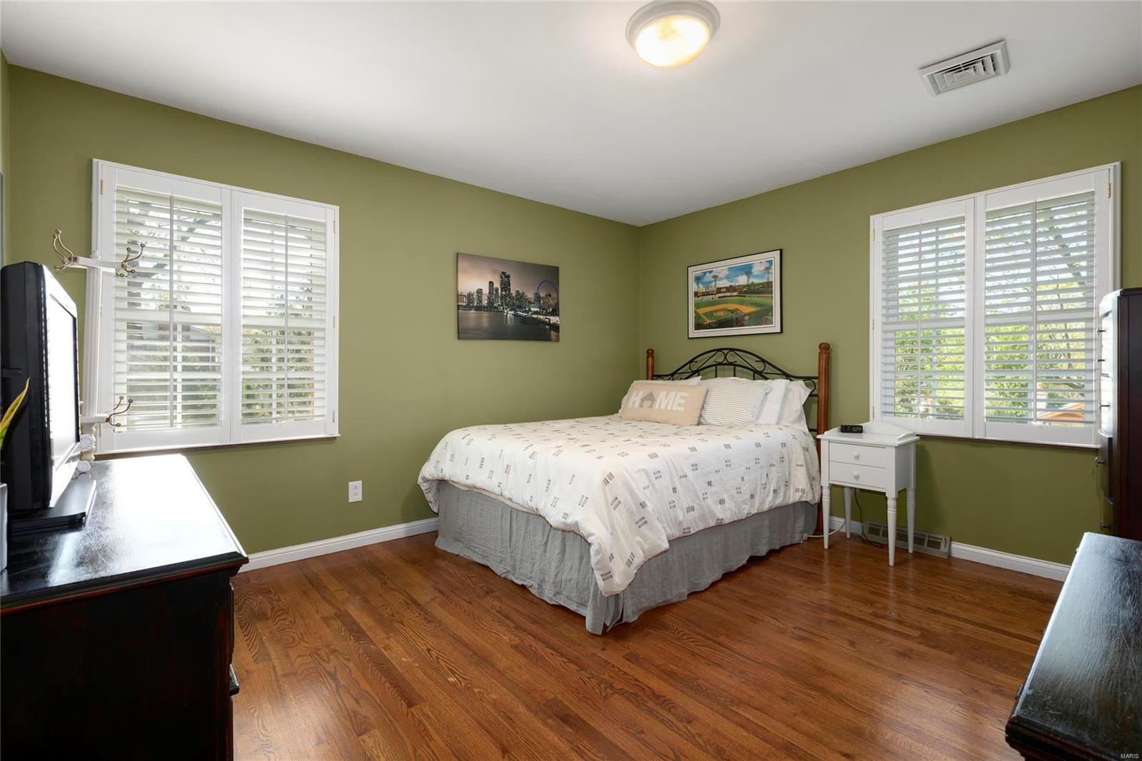 Berkley Manor - Residential