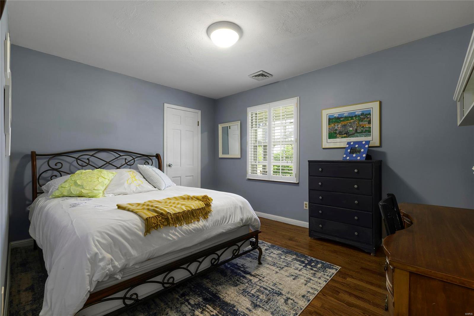 Berkley Manor - Residential