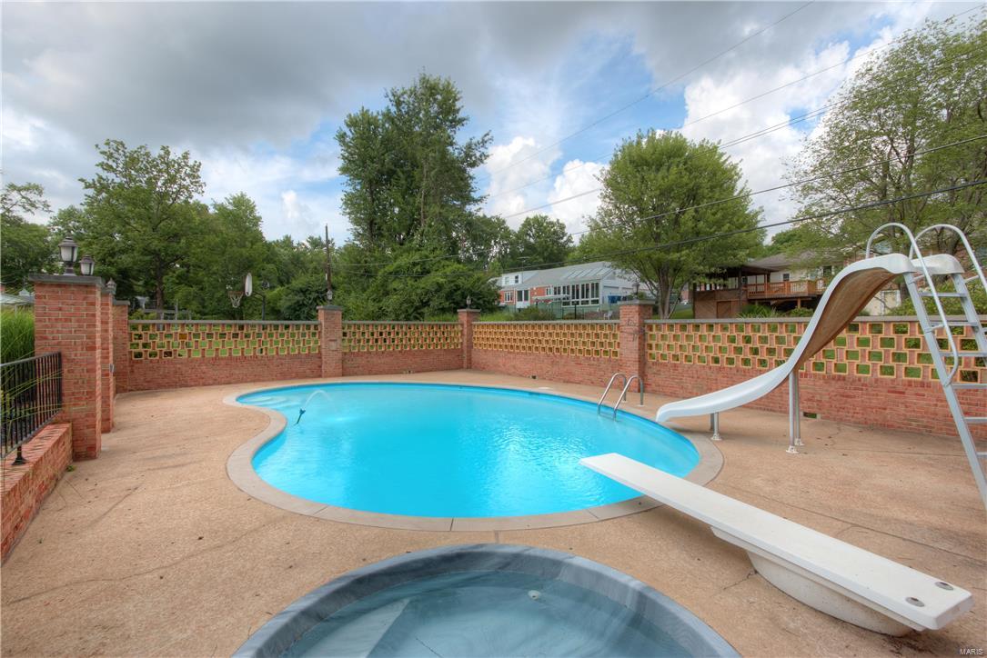 Chaminade Park - Residential