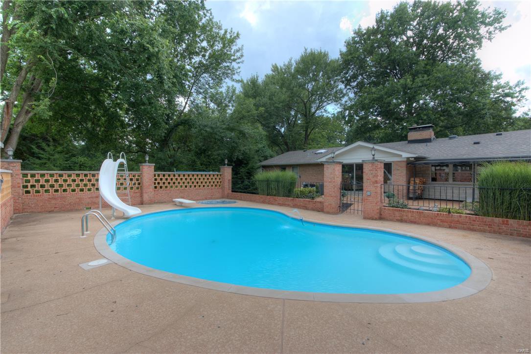 Chaminade Park - Residential