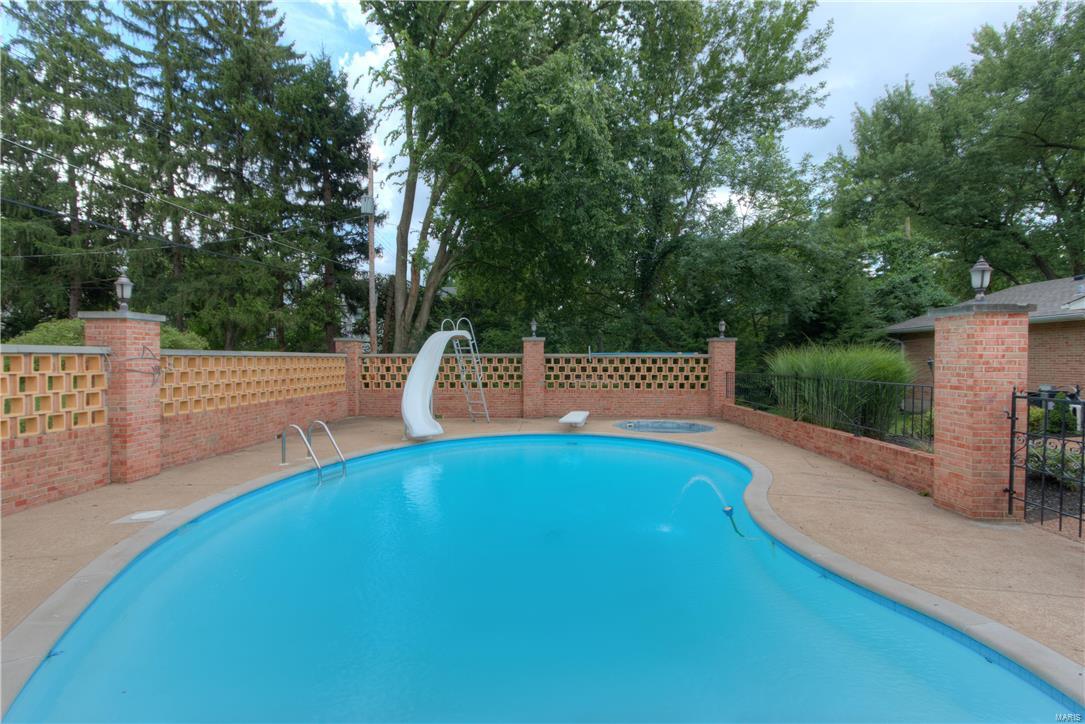Chaminade Park - Residential