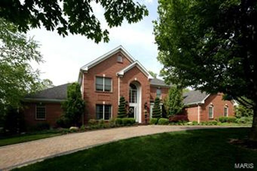 Incredible opportunity to own stunning one owner home in Ladue Schools. Sits on a 1.39 acre lot with an inground pool, spa and patio and pergola. Home features 4+ bedrooms, 6 baths, main floor master suite, separate office/den with bookcases/storage and separate dining room with bay window. Living room features a 2-story ceiling, gas fireplace, decorative bookcases and wet bar overlooking beautiful pool area. Impeccable updated kitchen has granite counters, honed marble backsplash, breakfast bar, and top-of-the-line chef’s appliances. This opens to a sizable breakfast room with planning desk and access to the pool, and the hearth room raised wood fireplace and a wall of windows. Spectacular walk out lower level, complete with rec room, wet bar, home theatre, exercise studio, bedroom and bath.  Professionally landscaped private gardens with extensive entertaining space. Additionally there is a paver circular drive, main floor laundry, built in outdoor grill, sprinkler and alarm systems.