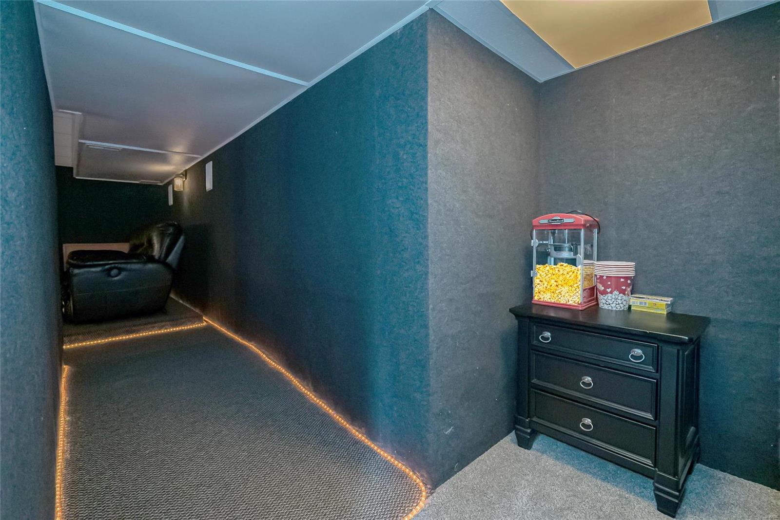 Avondale Heights #9 - Residential