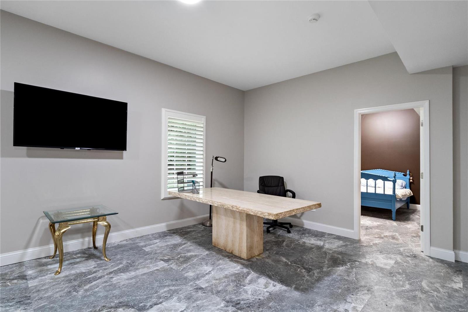 Ladue Court Villas - Residential