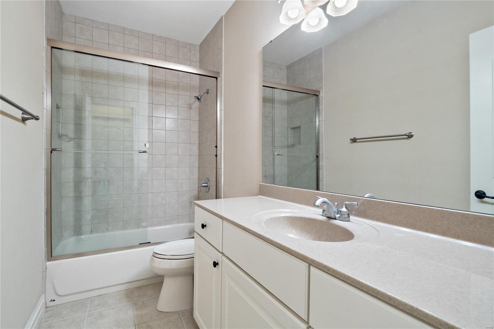 Ladue Court Villas - Residential