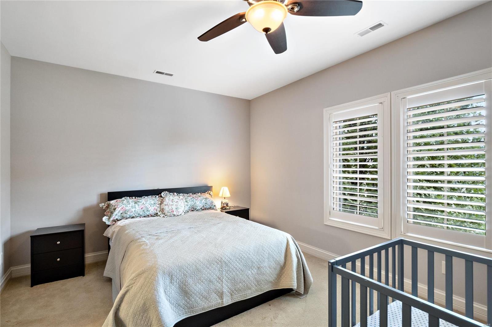 Ladue Court Villas - Residential