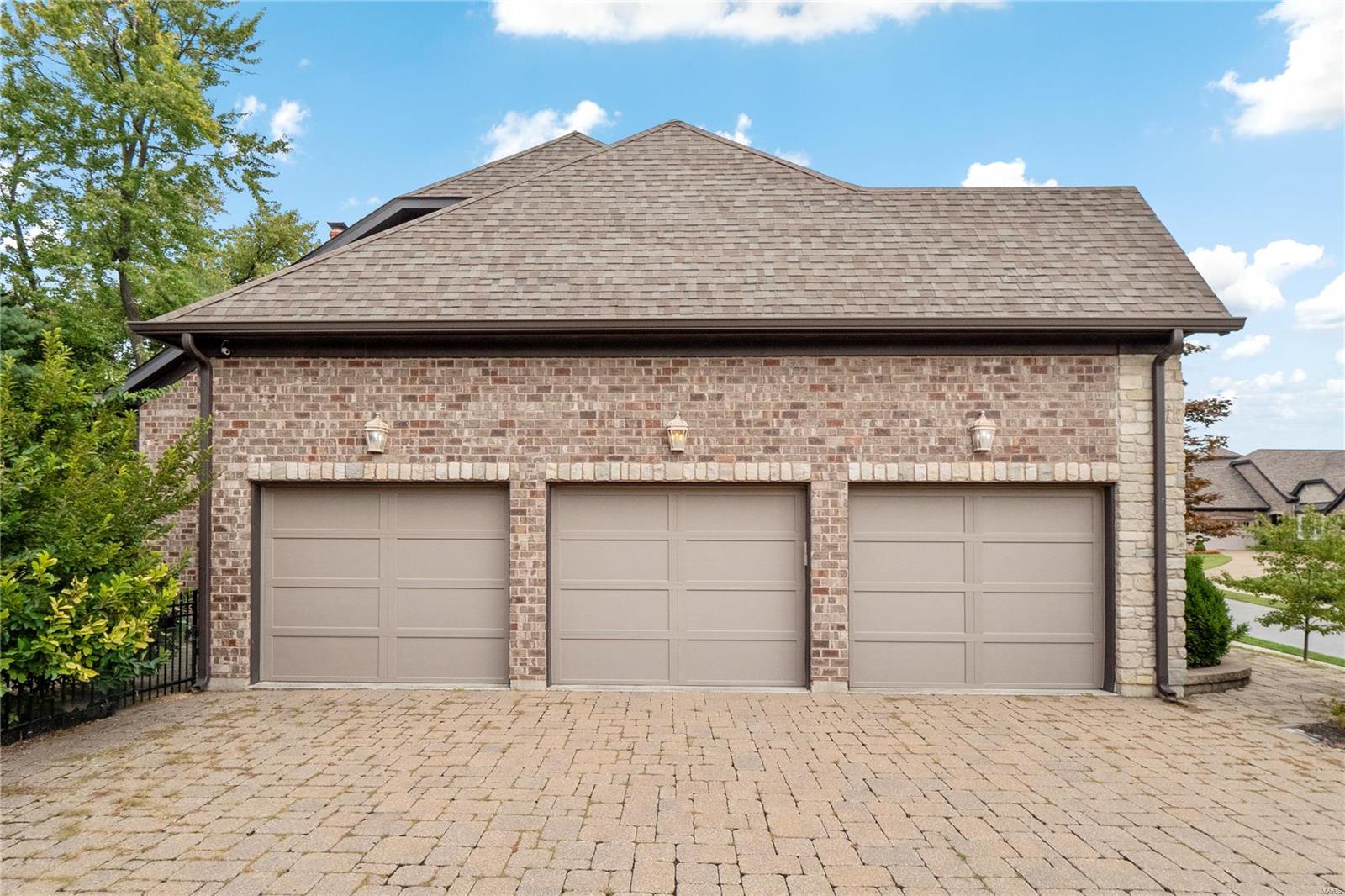 Ladue Court Villas - Residential