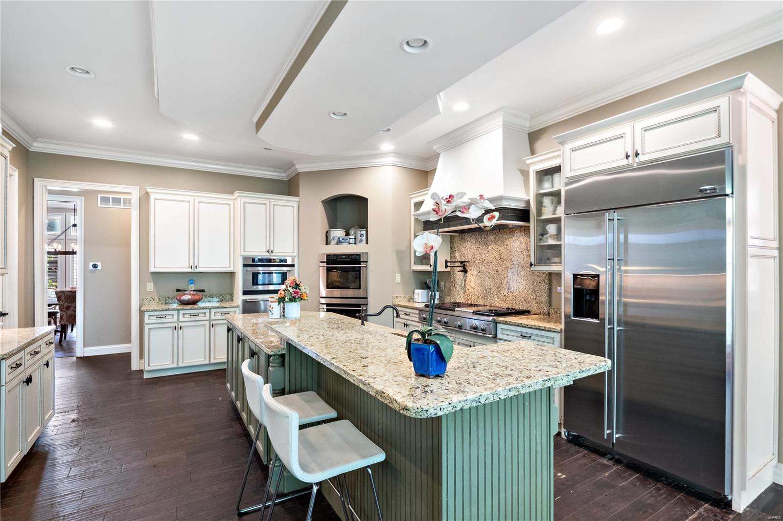 Ladue Court Villas - Residential