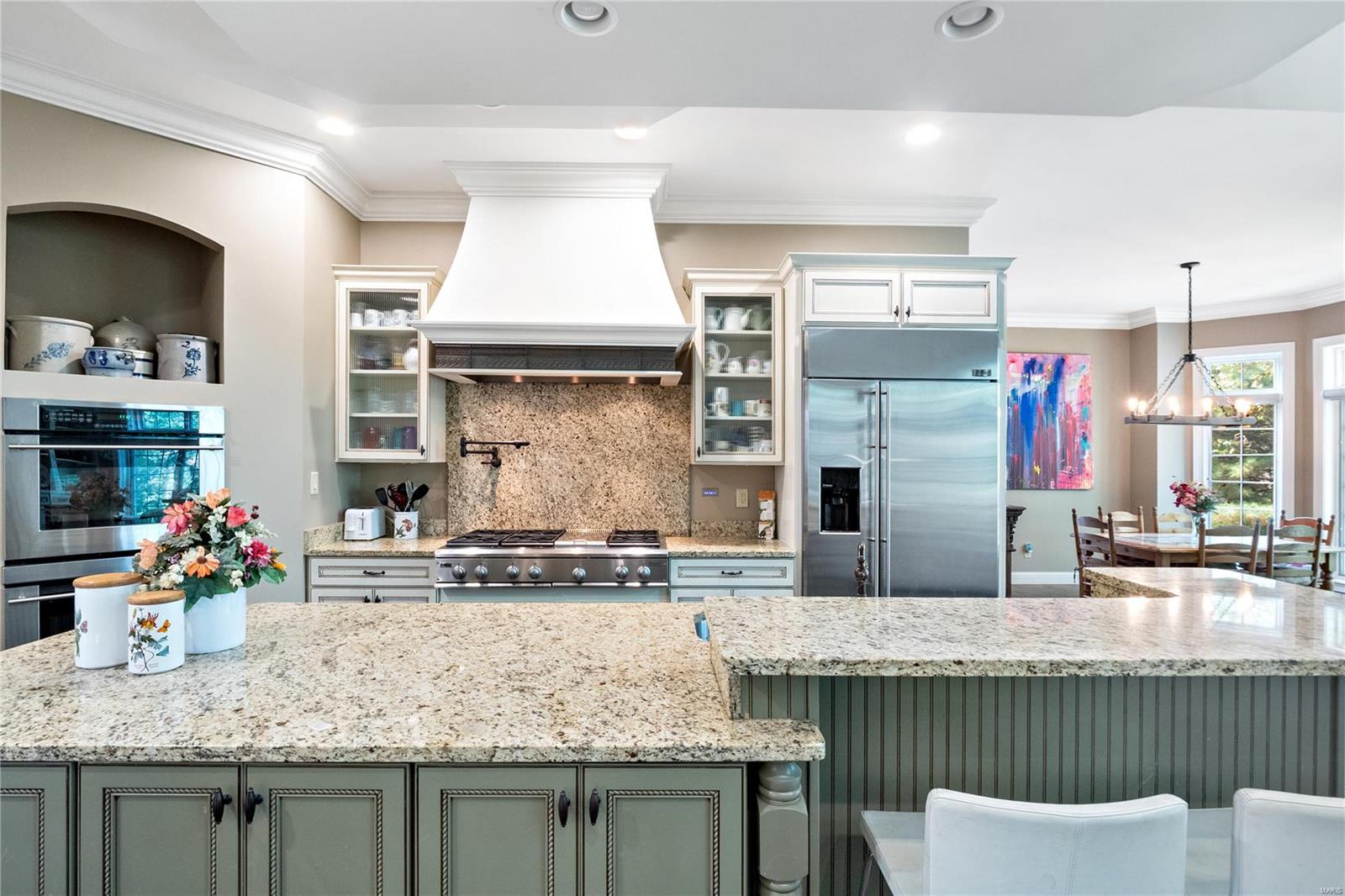 Ladue Court Villas - Residential