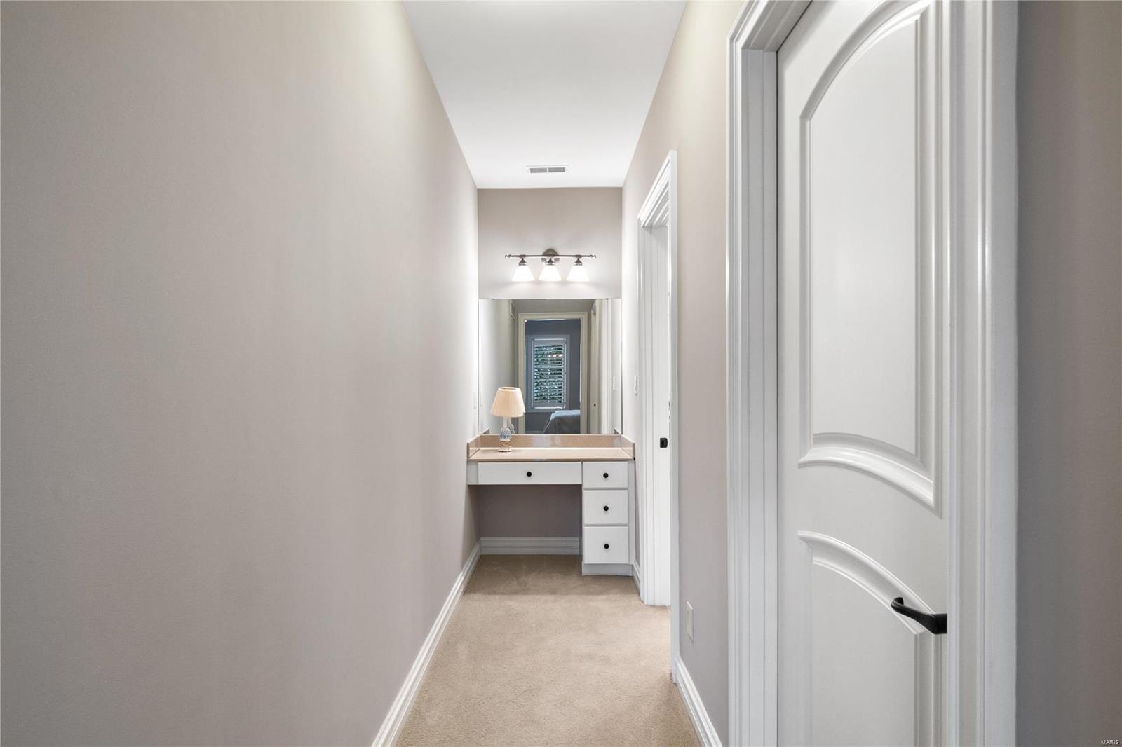 Ladue Court Villas - Residential