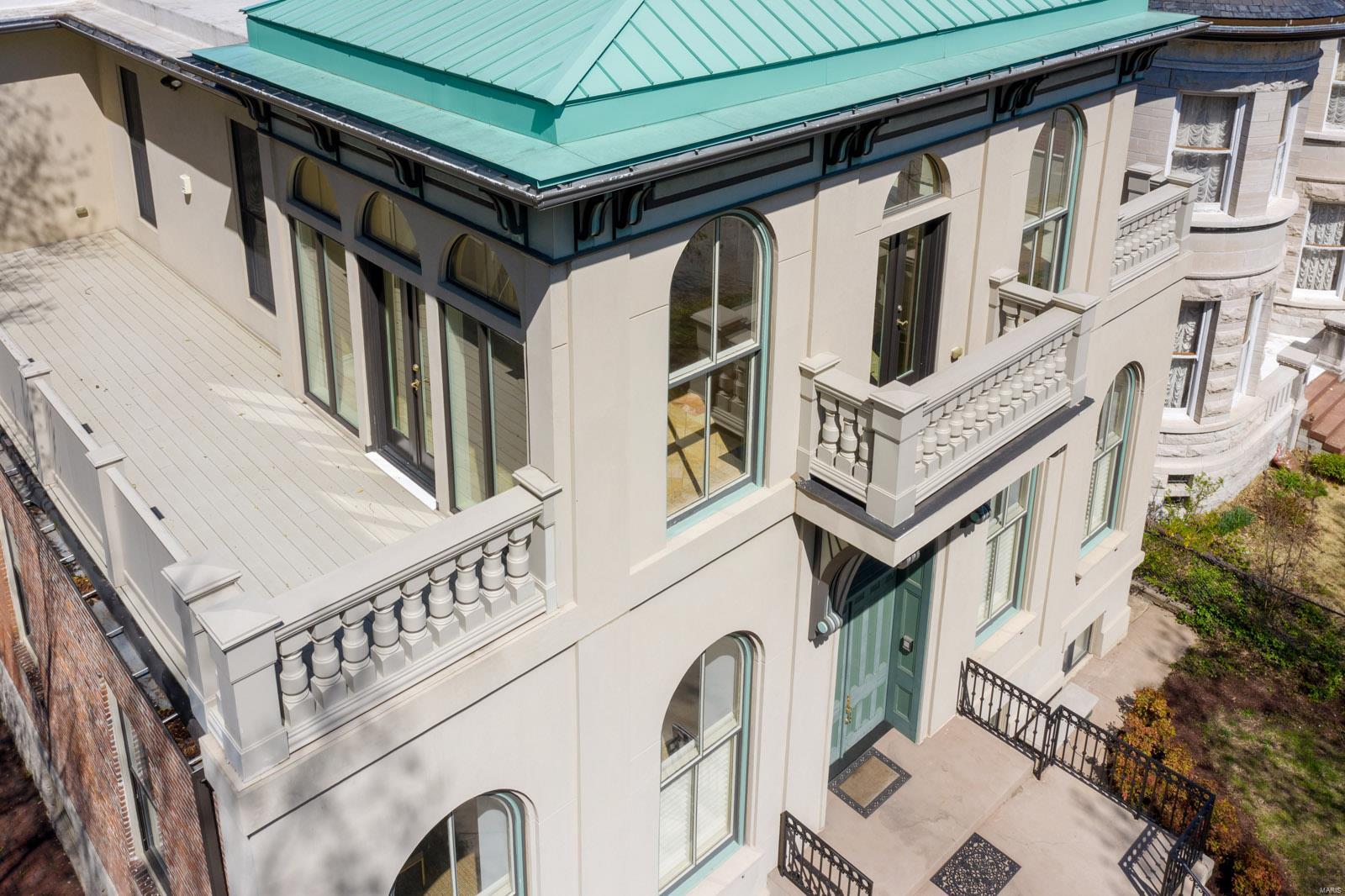 Lafayette Square - Residential