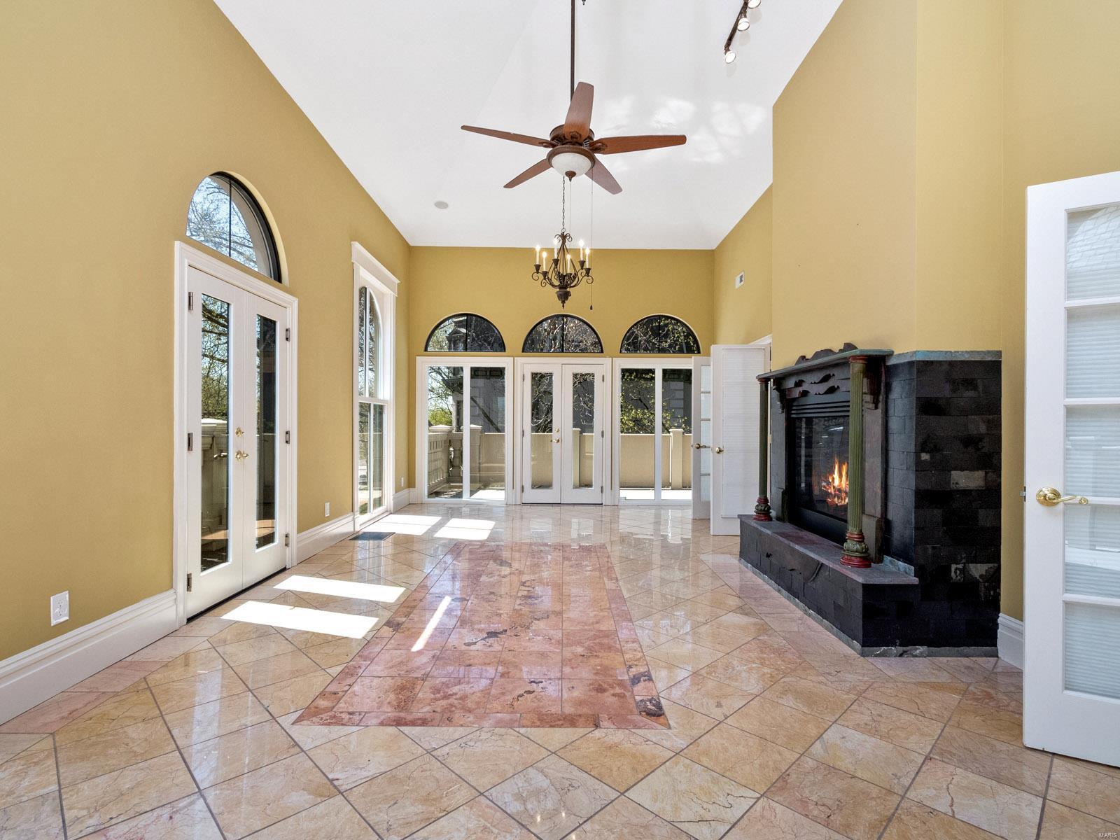 Lafayette Square - Residential