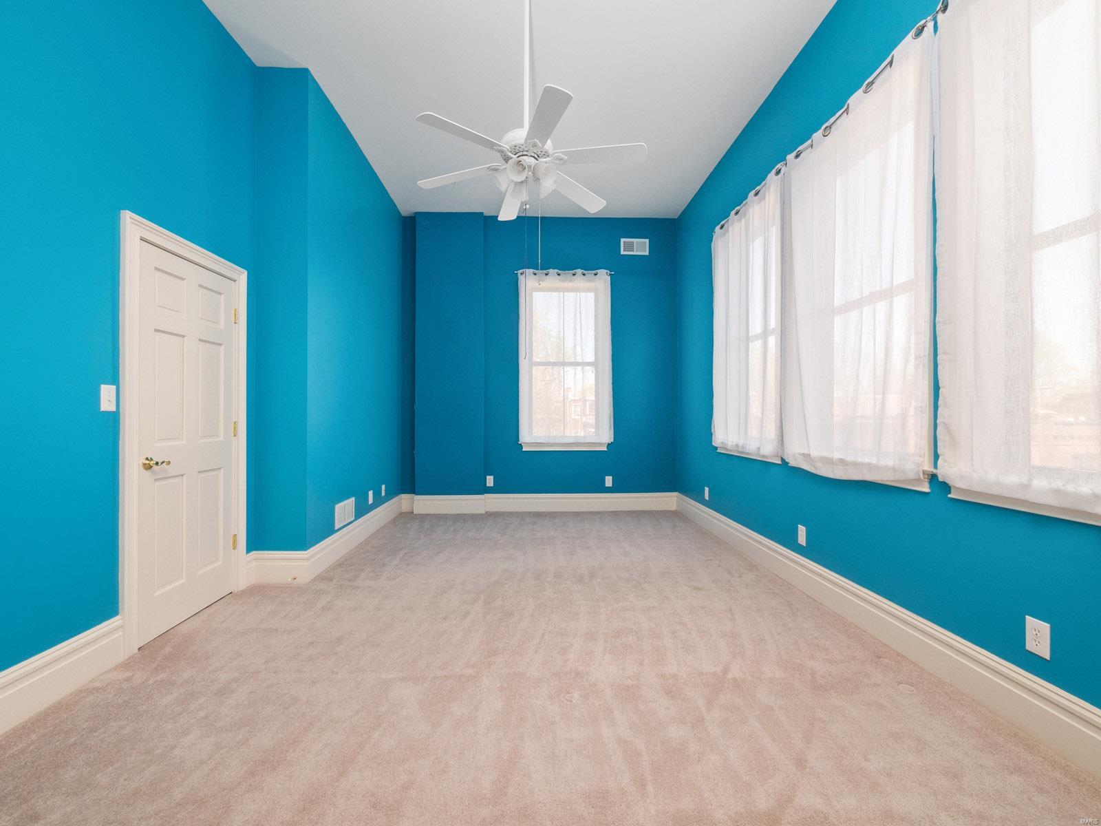 Lafayette Square - Residential