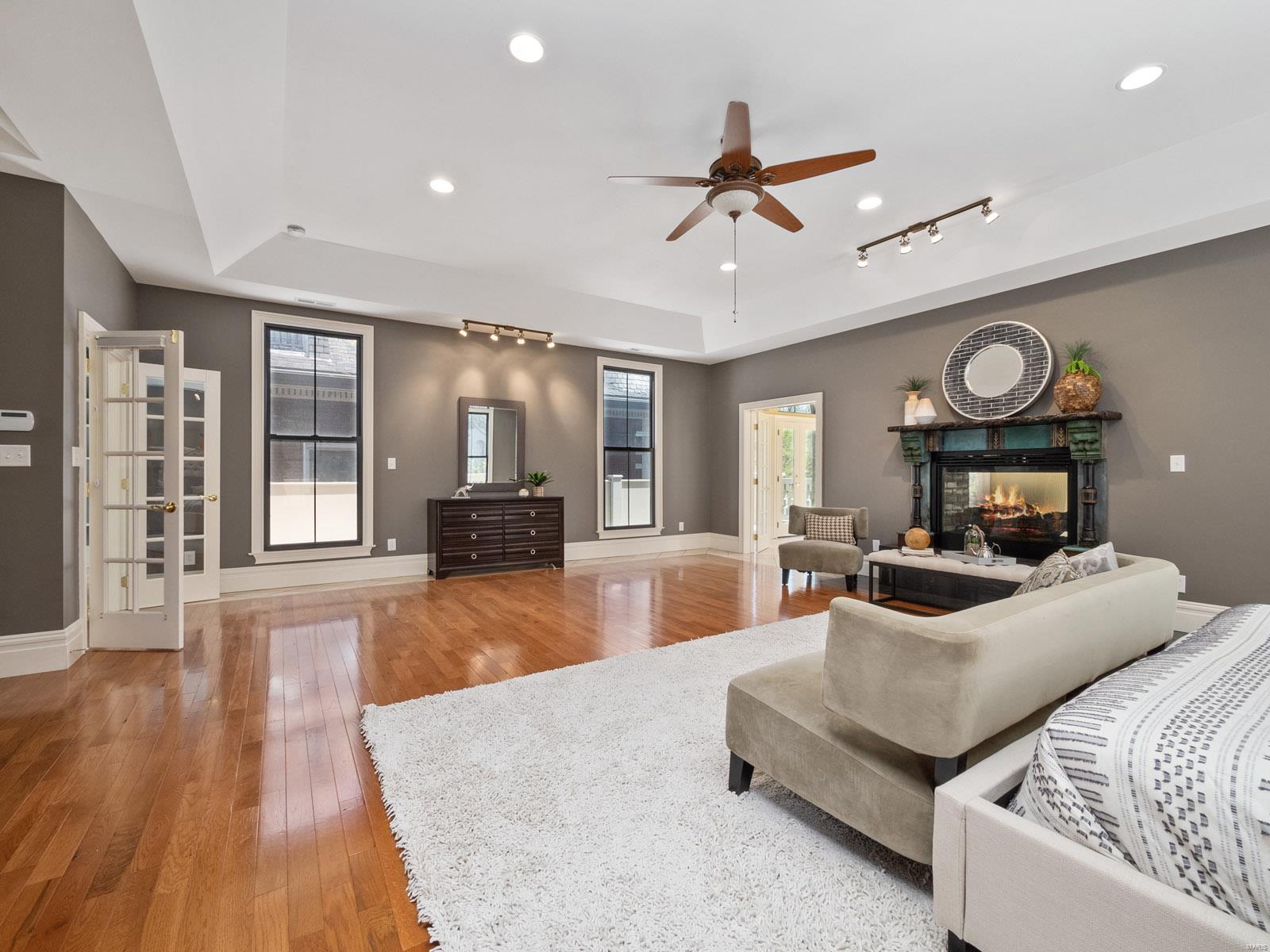 Lafayette Square - Residential